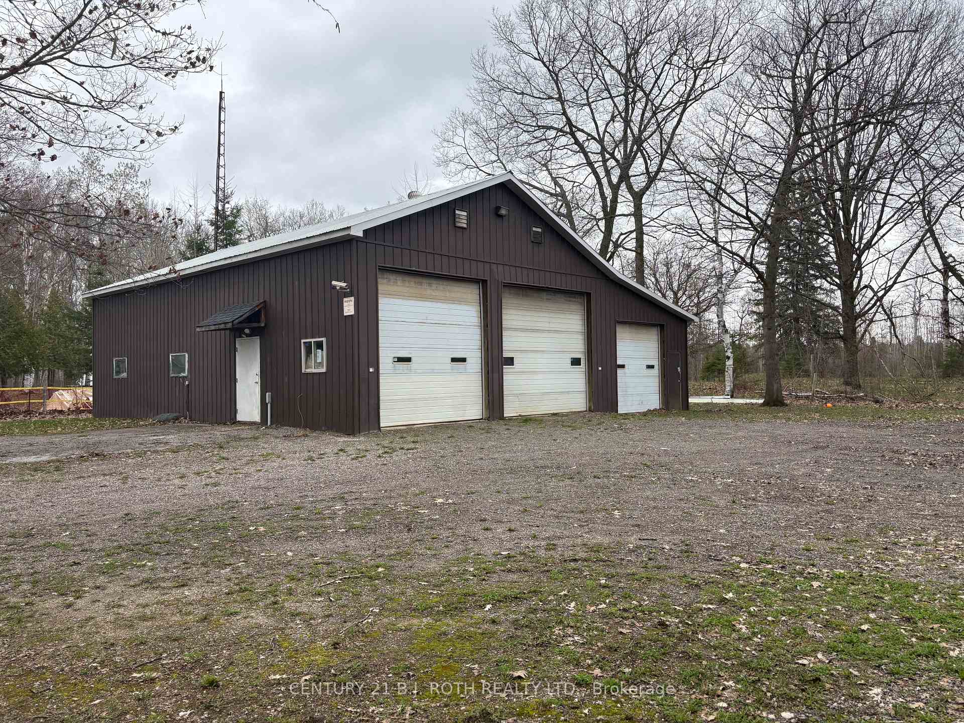 Photo 13 of 8709 8th Line, Essa, Rural Essa — HOMEH