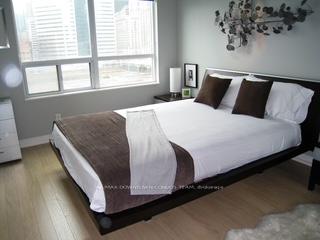 Photo 17 of Unit 1005, 30 Grand Trunk Crescent, Toronto, Waterfront Communities — HOMEH