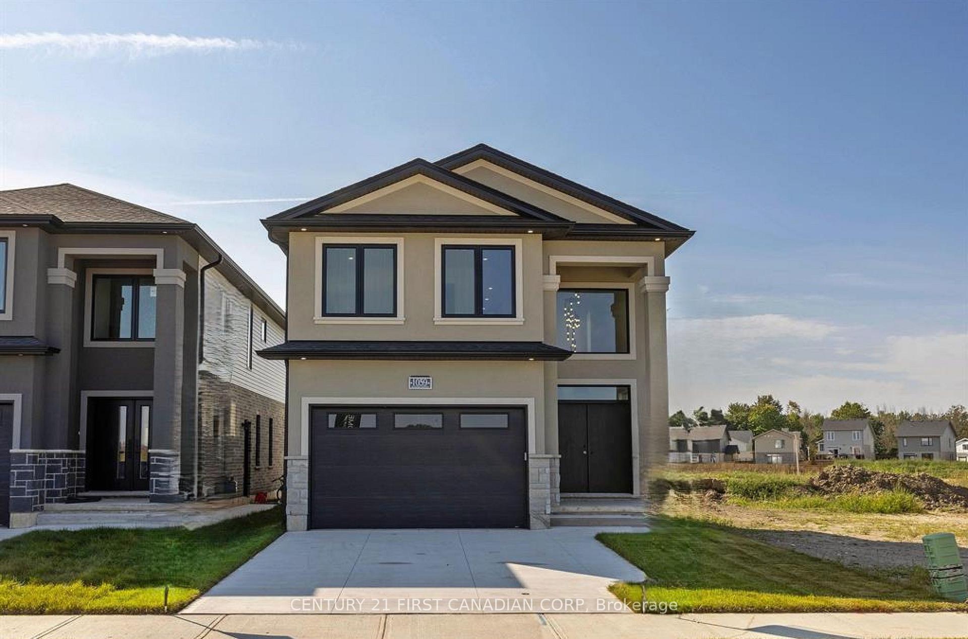 Front of Unit Upper, 1045 Karenana Road