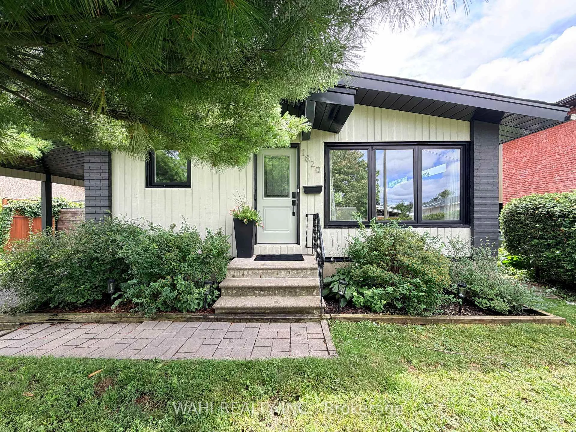 Photo 6 of 1820 Lorraine Avenue, Ottawa, Guildwood Estates - Urbandale Acres — HOMEH