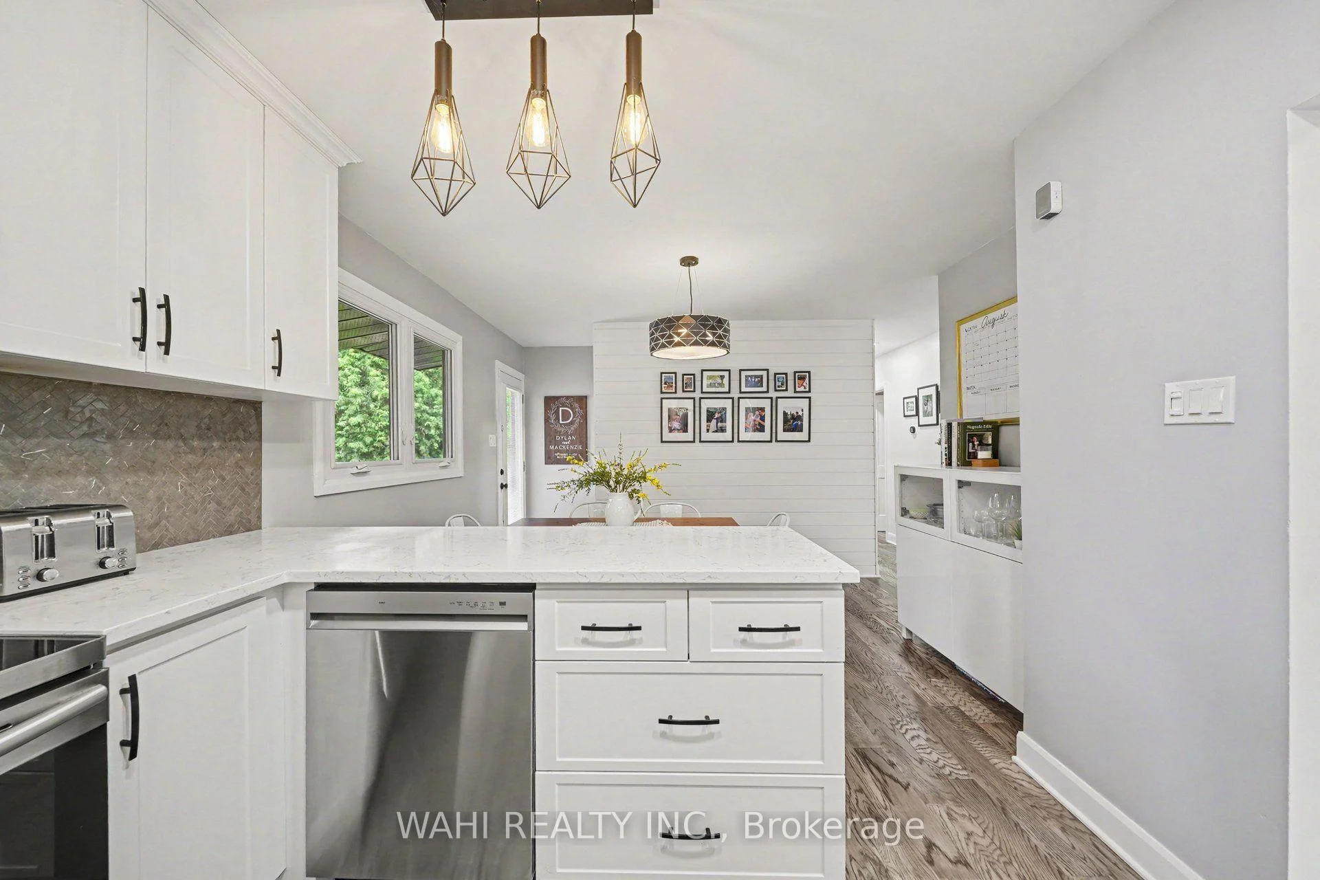 Photo 13 of 1820 Lorraine Avenue, Ottawa, Guildwood Estates - Urbandale Acres — HOMEH