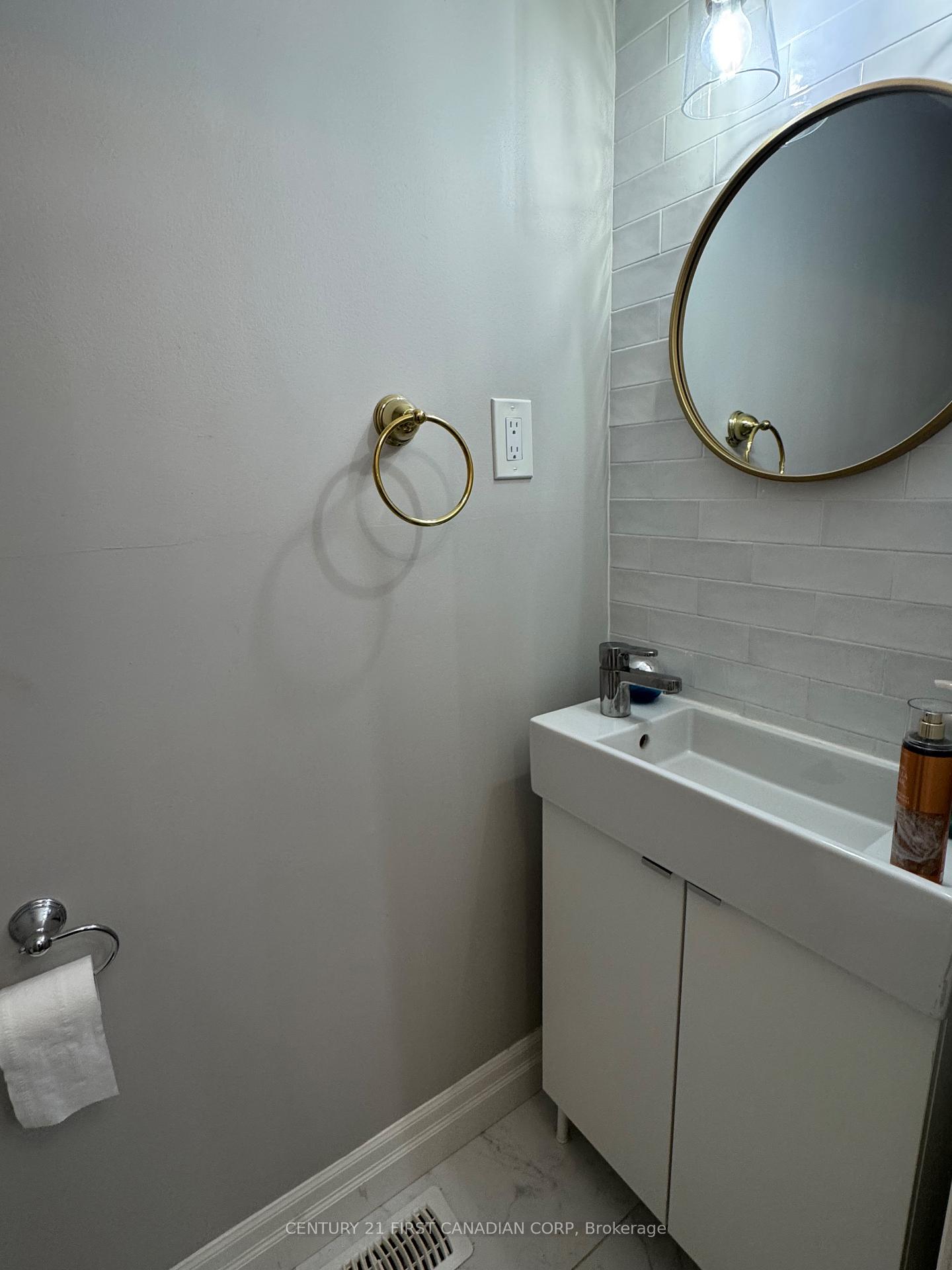 Photo 22 of Unit 6, 230 Clarke Road, London, East I — HOMEH