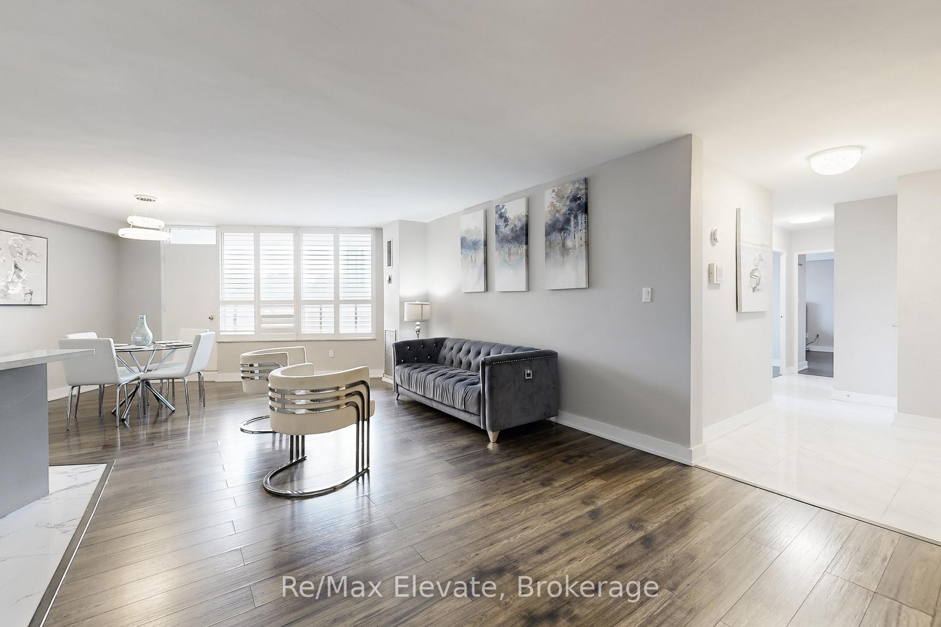 Photo 10 of Unit 406, 5 Shady Golfway, Toronto, Flemingdon Park — HOMEH