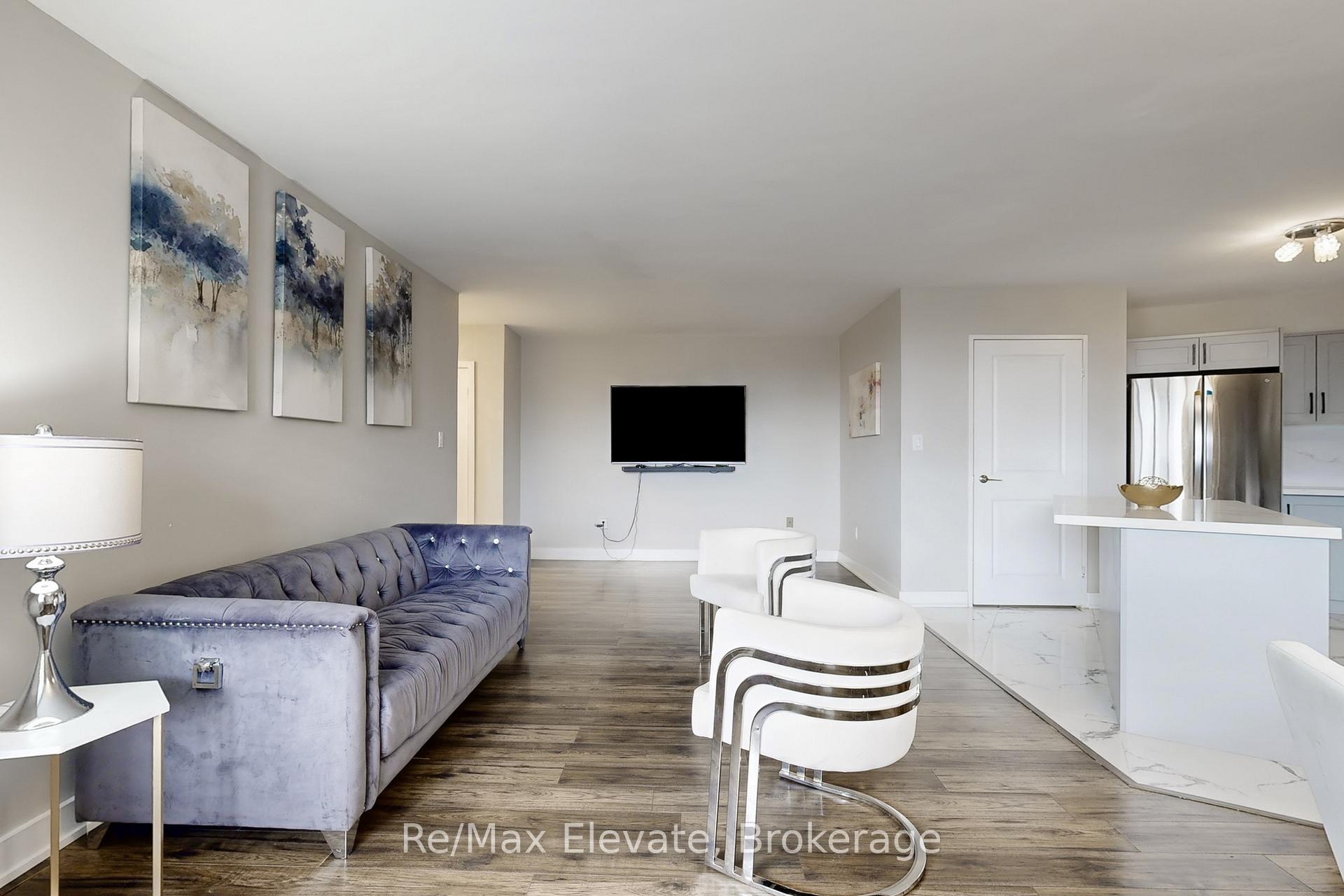 Photo 12 of Unit 406, 5 Shady Golfway, Toronto, Flemingdon Park — HOMEH