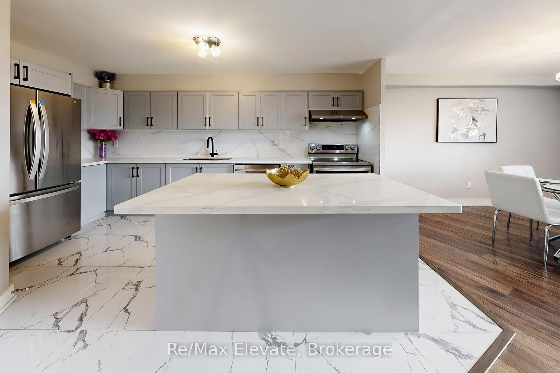 Photo 14 of Unit 406, 5 Shady Golfway, Toronto, Flemingdon Park — HOMEH
