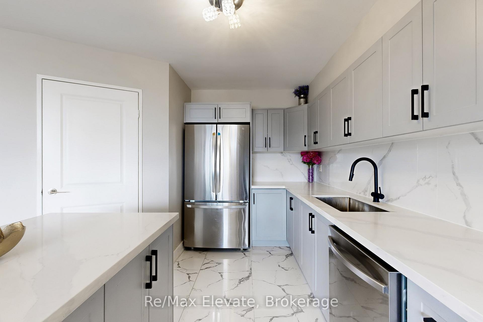 Photo 17 of Unit 406, 5 Shady Golfway, Toronto, Flemingdon Park — HOMEH