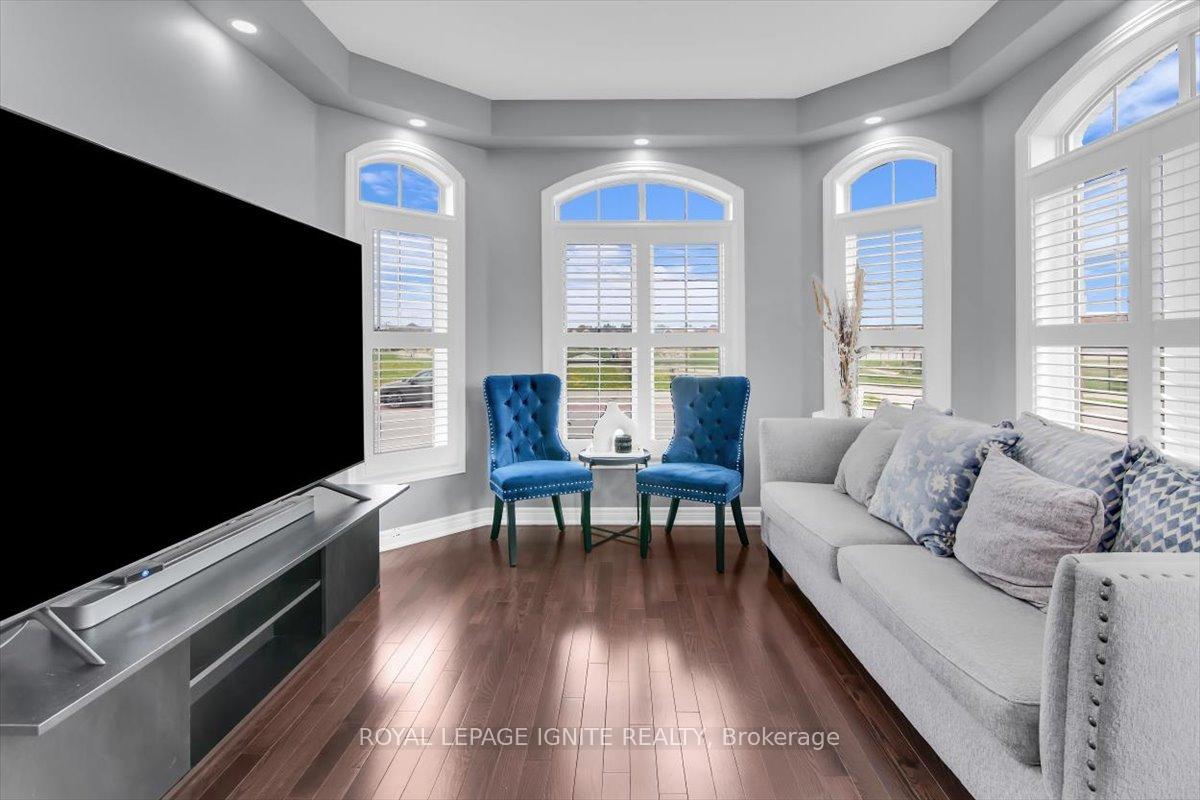 Photo 6 of 87 Richler Avenue, Vaughan, Kleinburg — HOMEH