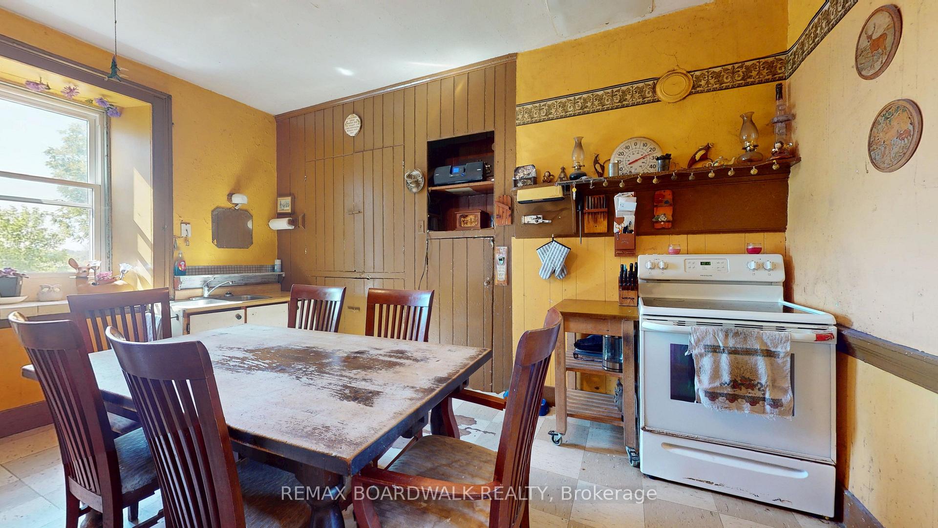 Photo 8 of 585 Fallbrook Road, Tay Valley, Bathurst/Burgess & Sherbrooke (Bathurst) Twp — HOMEH