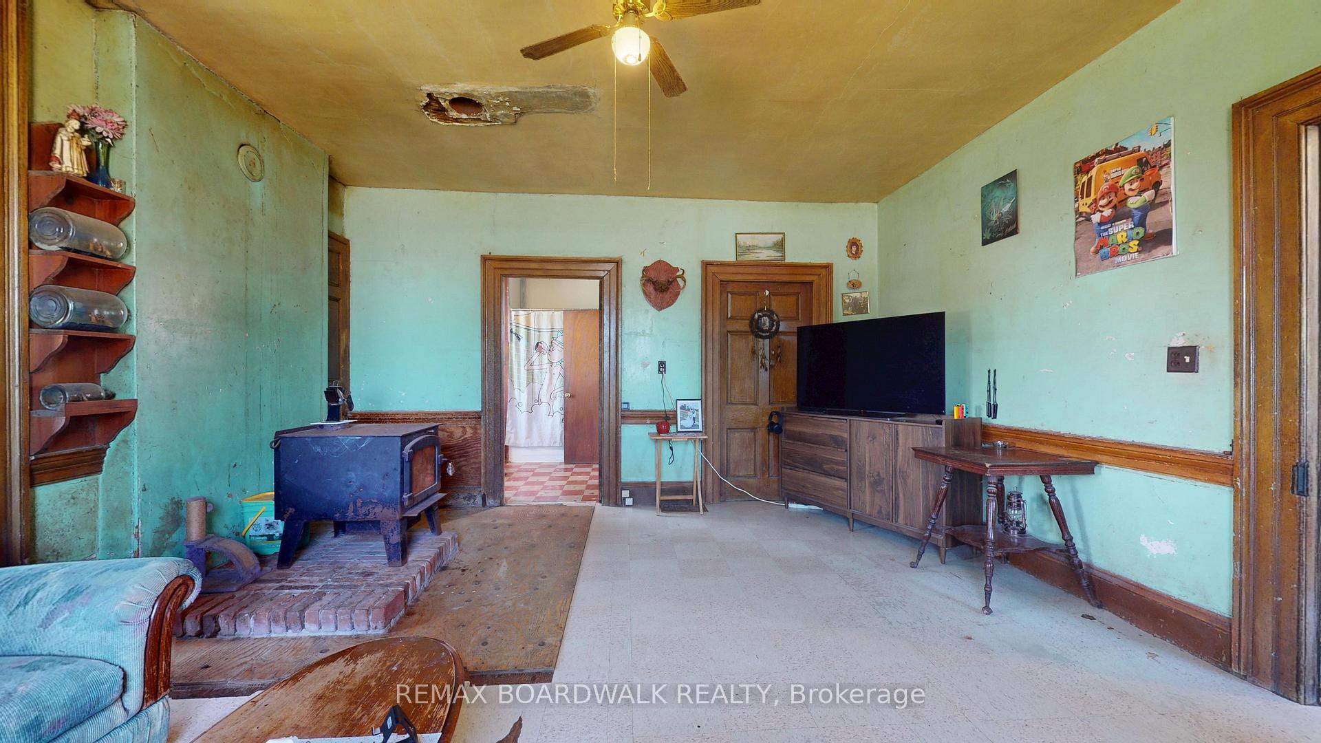 Photo 17 of 585 Fallbrook Road, Tay Valley, Bathurst/Burgess & Sherbrooke (Bathurst) Twp — HOMEH