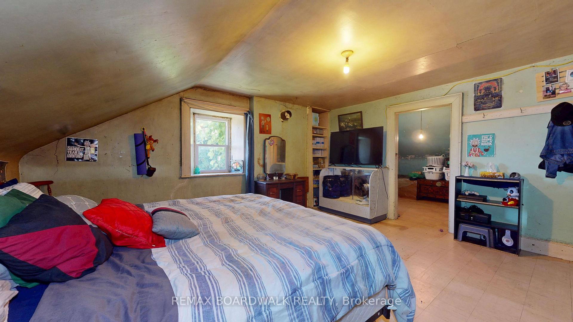 Photo 19 of 585 Fallbrook Road, Tay Valley, Bathurst/Burgess & Sherbrooke (Bathurst) Twp — HOMEH