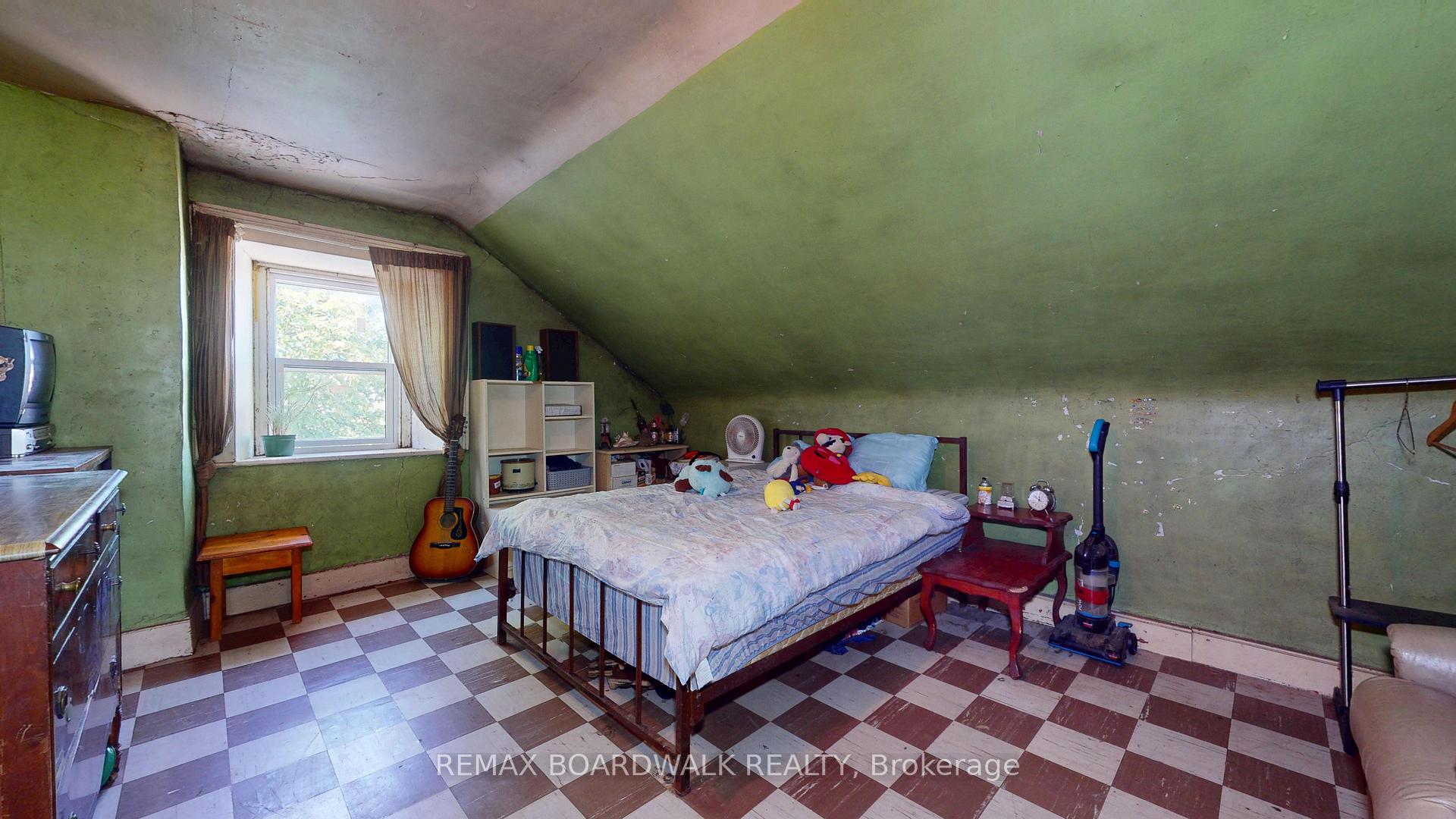 Photo 28 of 585 Fallbrook Road, Tay Valley, Bathurst/Burgess & Sherbrooke (Bathurst) Twp — HOMEH
