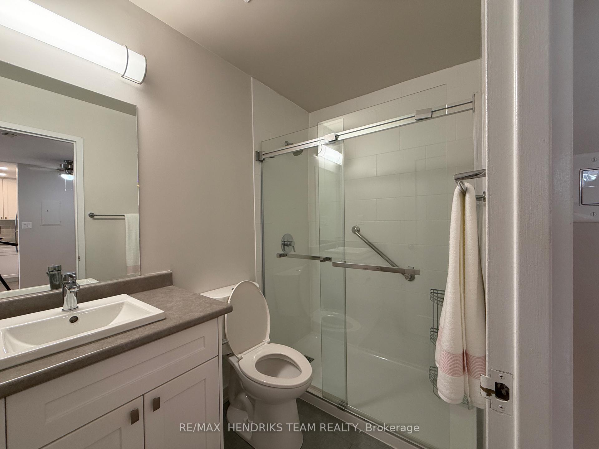 Photo 9 of Unit 203, 33 Leaside Drive, St. Catharines, Carlton/Bunting — HOMEH