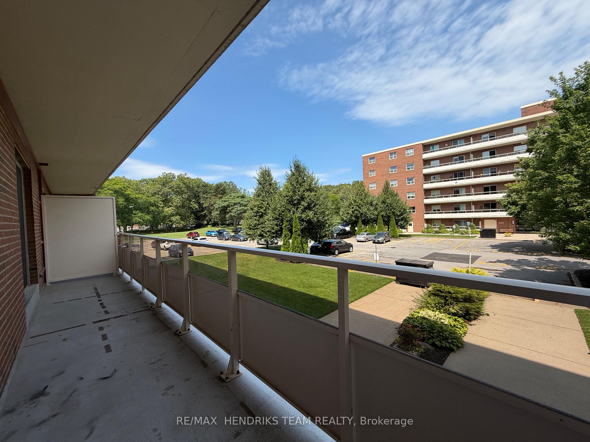 Photo 11 of Unit 203, 33 Leaside Drive, St. Catharines, Carlton/Bunting — HOMEH