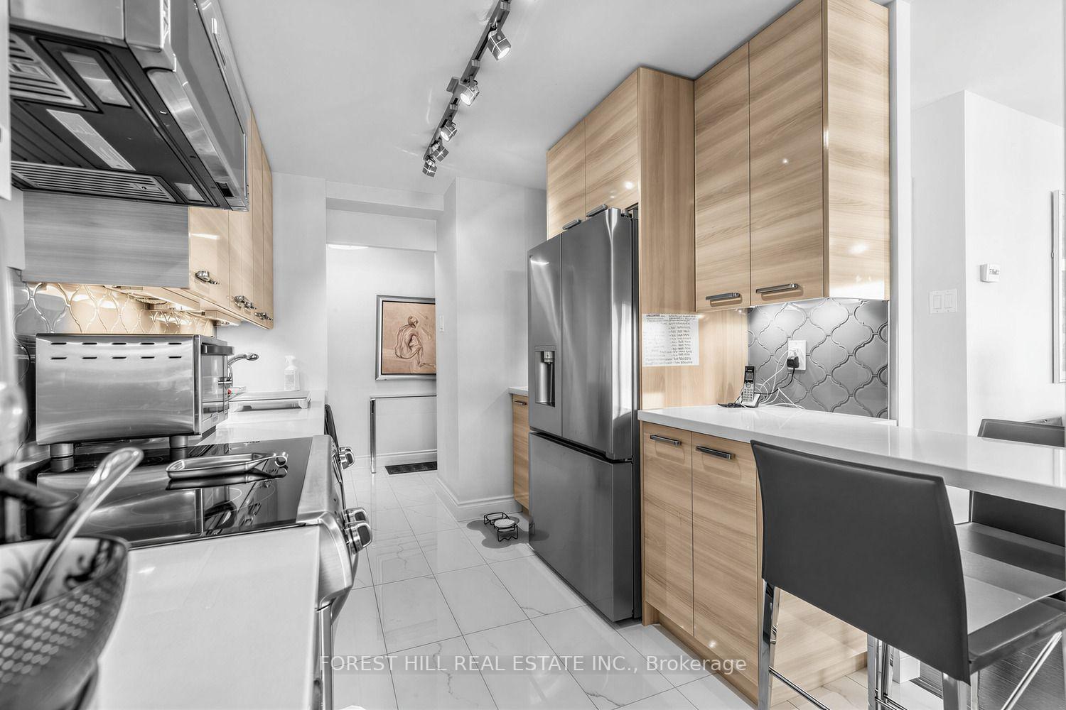 Photo 14 of Unit 1209, 8111 Yonge Street, Markham, Royal Orchard — HOMEH