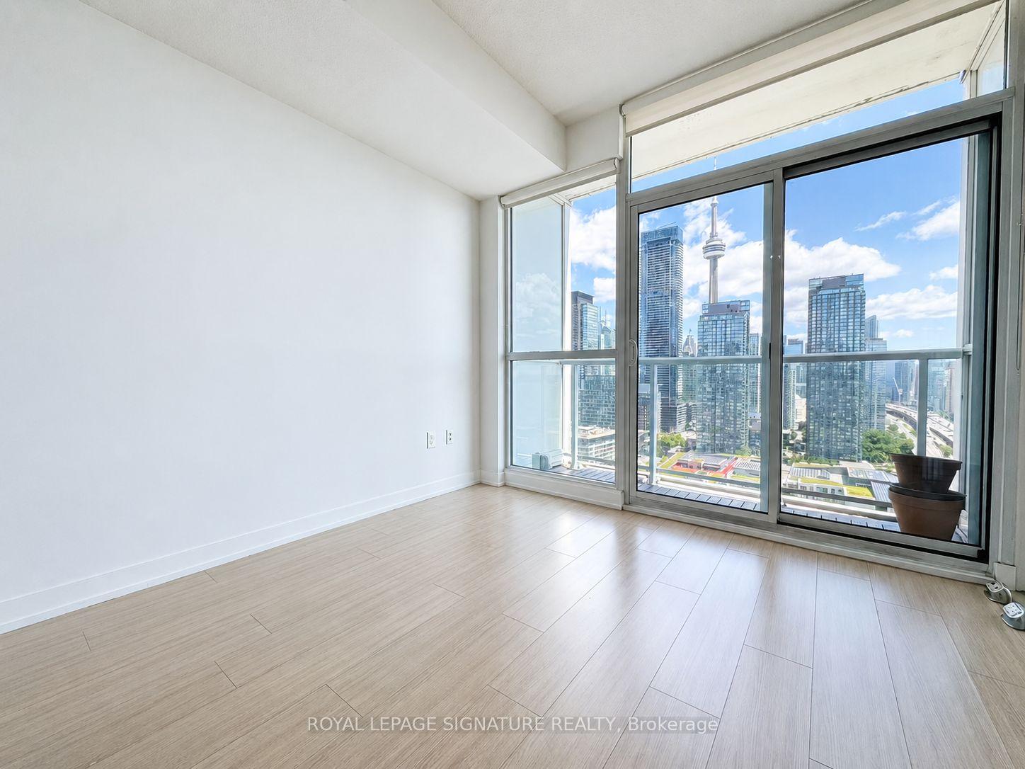 Photo 4 of Unit 3002, 75 Queens Wharf Road, Toronto, Waterfront Communities — HOMEH