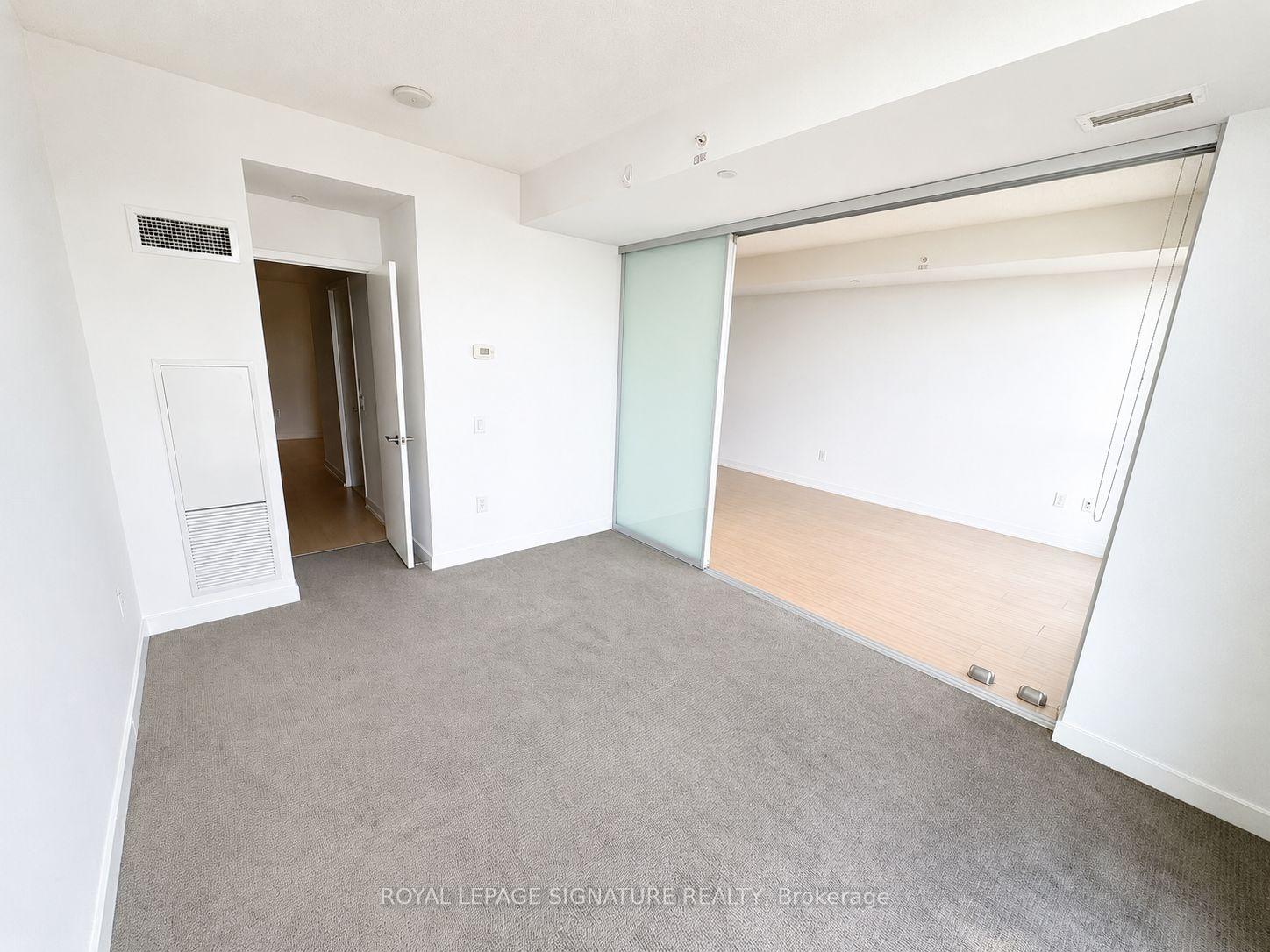 Photo 6 of Unit 3002, 75 Queens Wharf Road, Toronto, Waterfront Communities — HOMEH