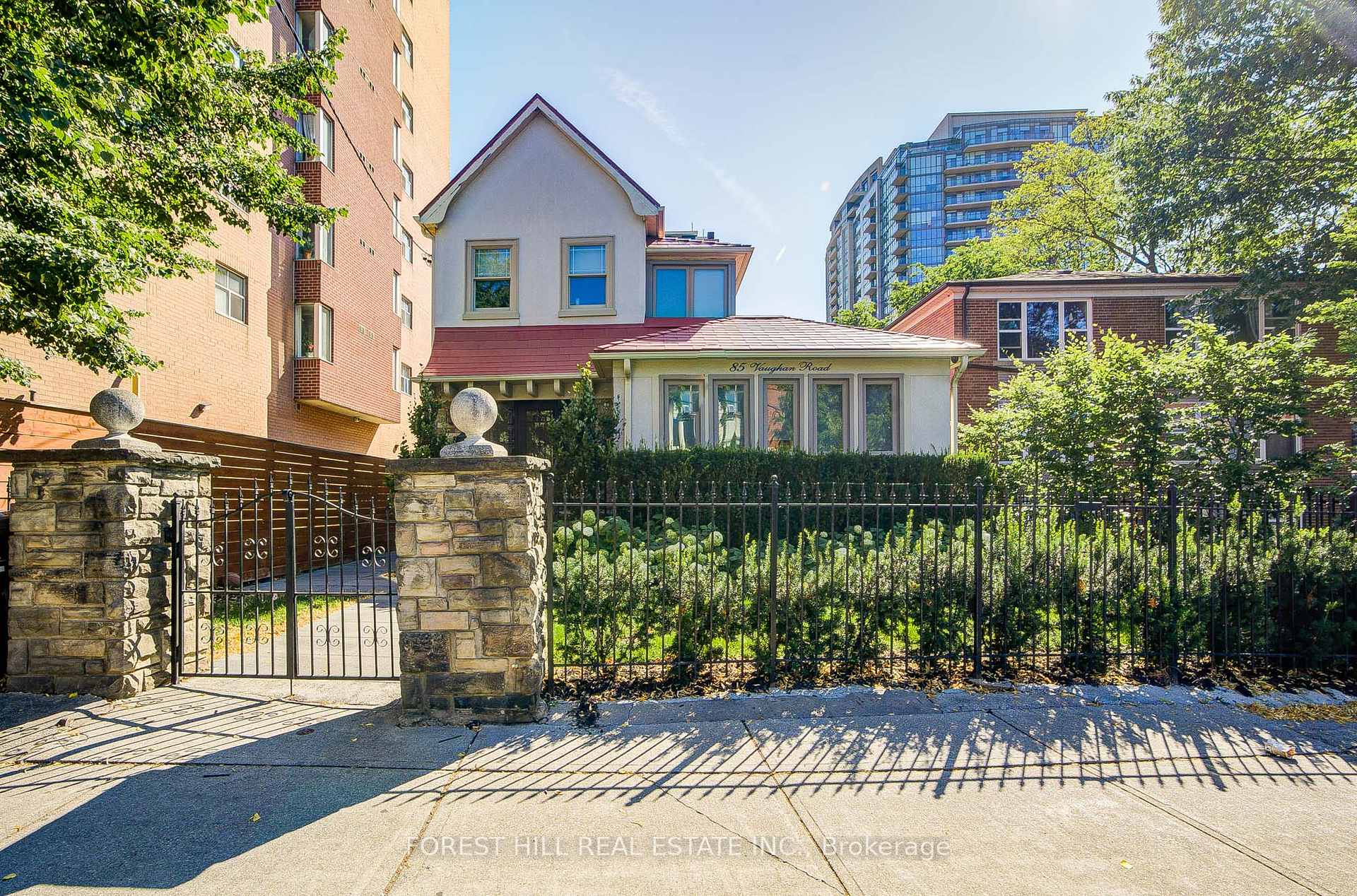 Photo 3 of Unit 5, 85 Vaughan Road, Toronto, Humewood-Cedarvale — HOMEH