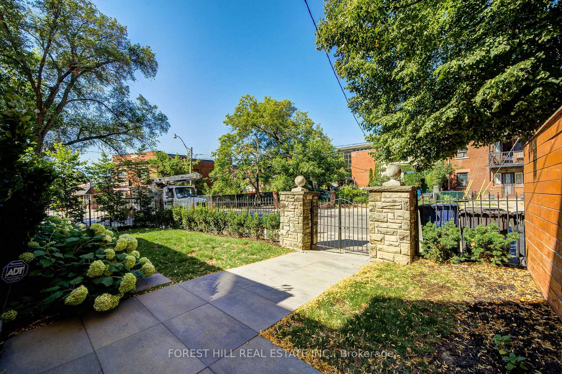 Photo 7 of Unit 5, 85 Vaughan Road, Toronto, Humewood-Cedarvale — HOMEH