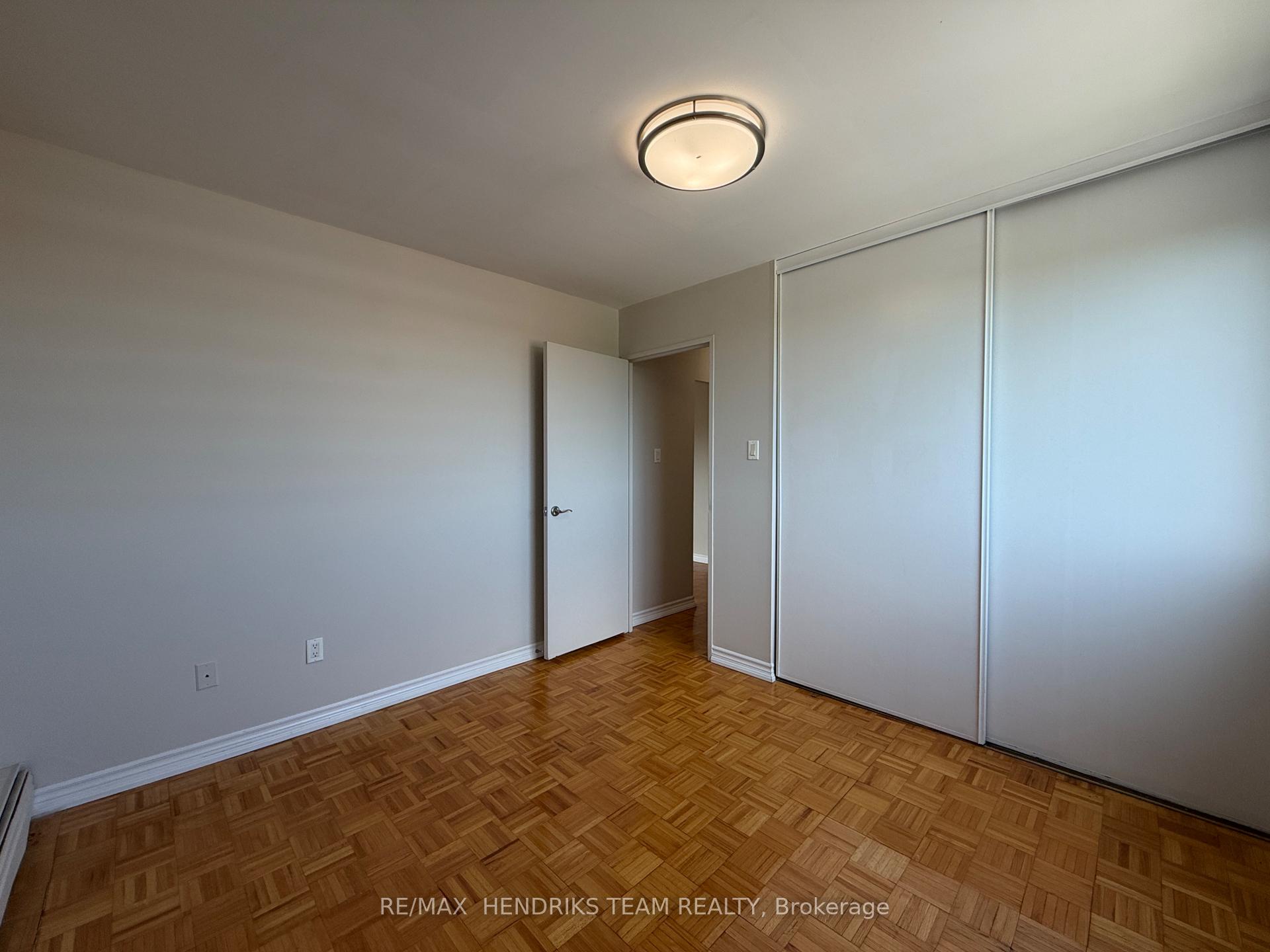 Photo 7 of Unit 809, 60 Windward Street, St. Catharines, Carlton/Bunting — HOMEH