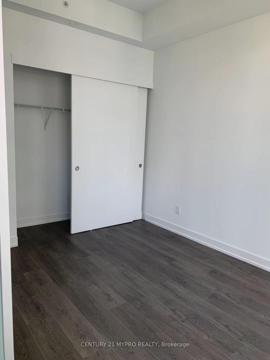 Photo 6 of Unit 909, 161 Roehampton Avenue, Toronto, Mount Pleasant West — HOMEH