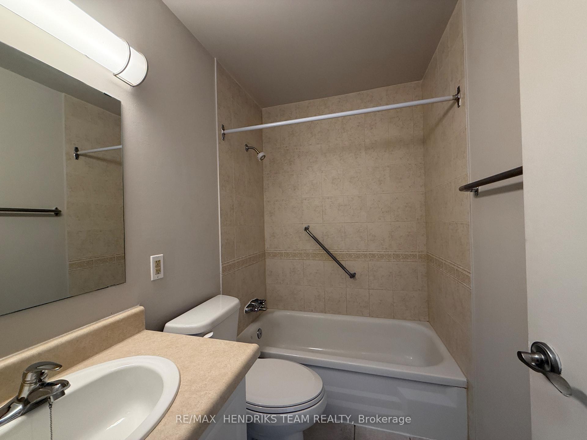 Photo 11 of Unit 201, 39 Leaside Drive, St. Catharines, Carlton/Bunting — HOMEH