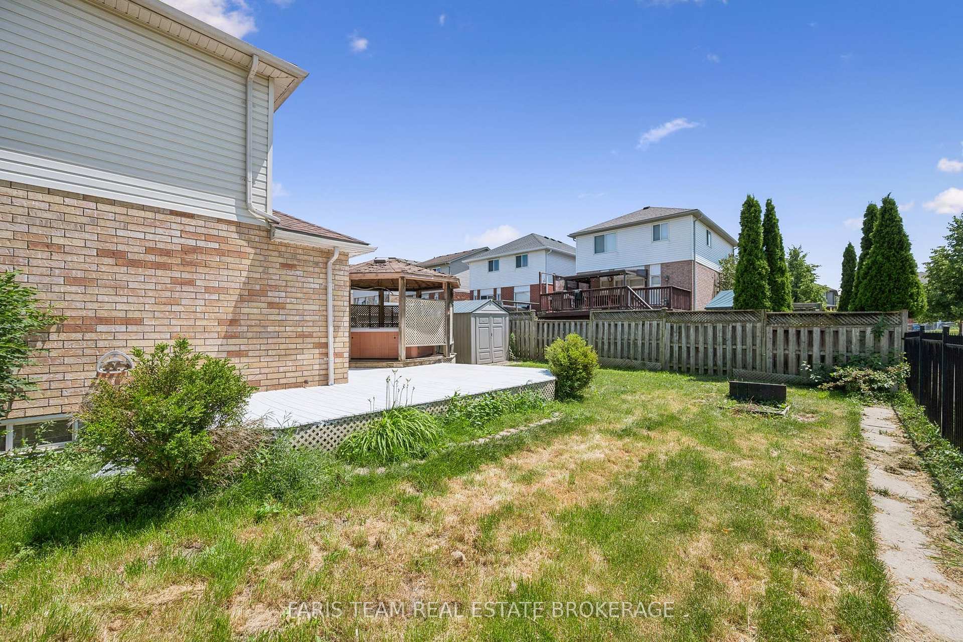 Photo 42 of 71 Peach Blossom Crescent, Kitchener, Larentian West — HOMEH