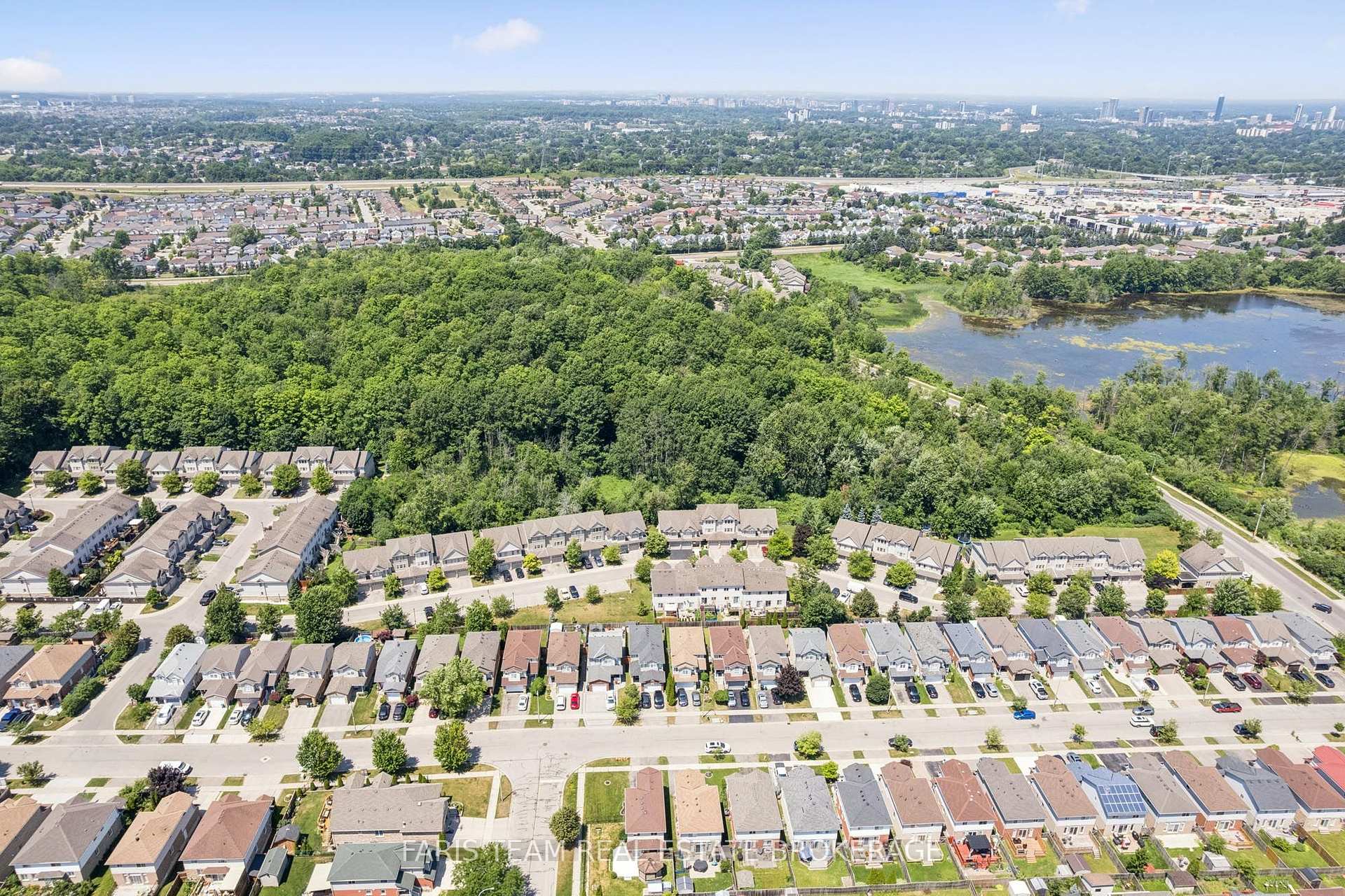 Photo 46 of 71 Peach Blossom Crescent, Kitchener, Larentian West — HOMEH