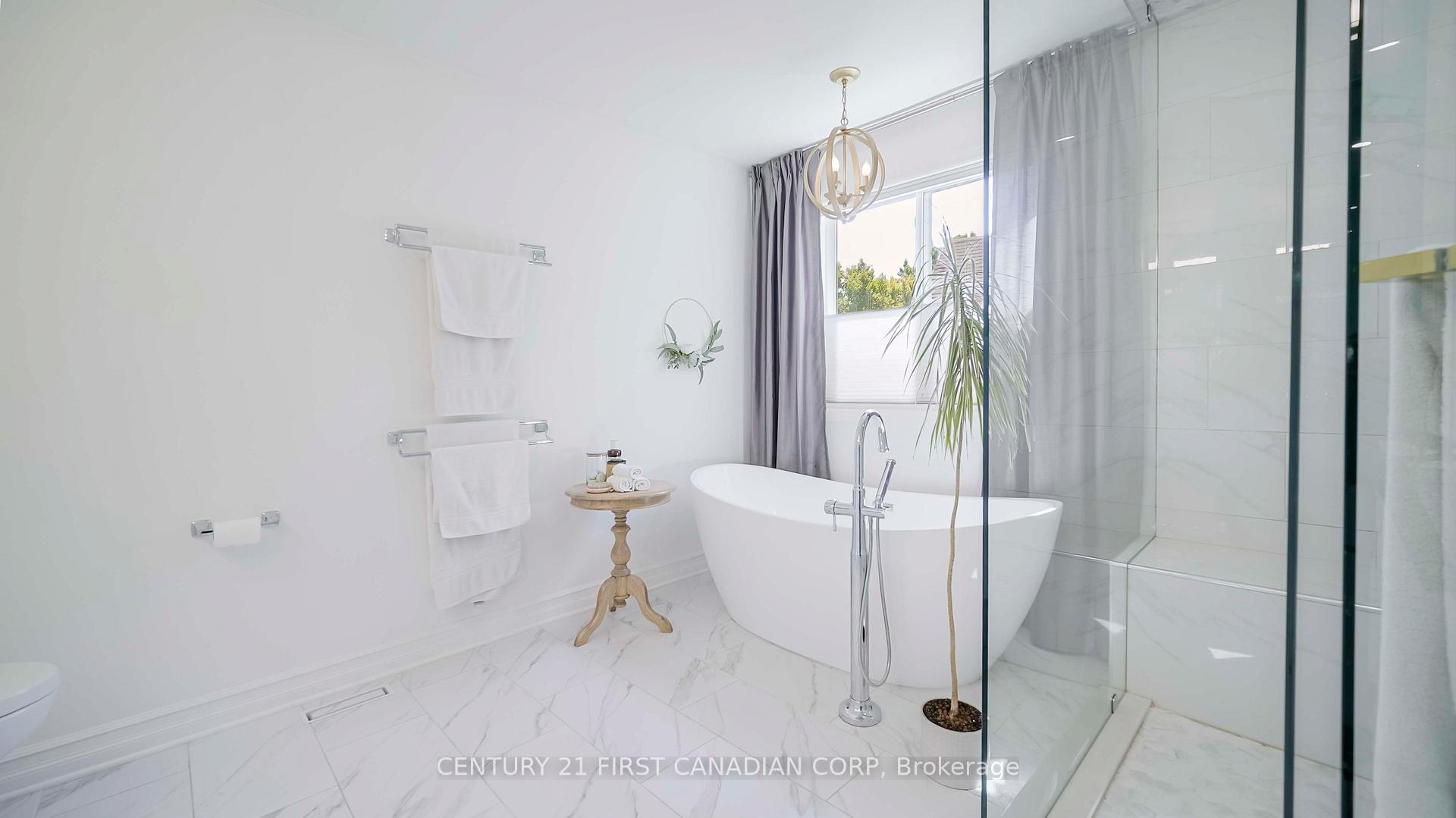 Photo 24 of 327 Richmeadow Road, London, North M — HOMEH
