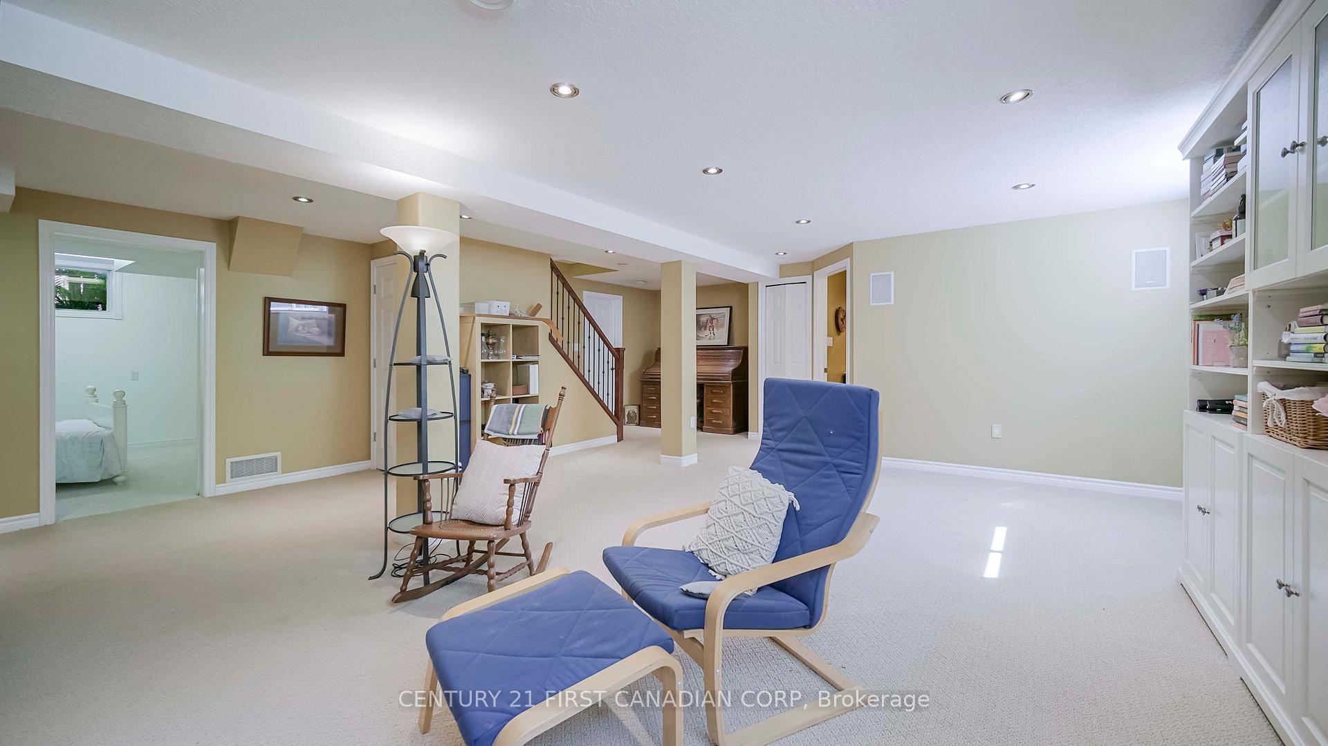 Photo 31 of 327 Richmeadow Road, London, North M — HOMEH