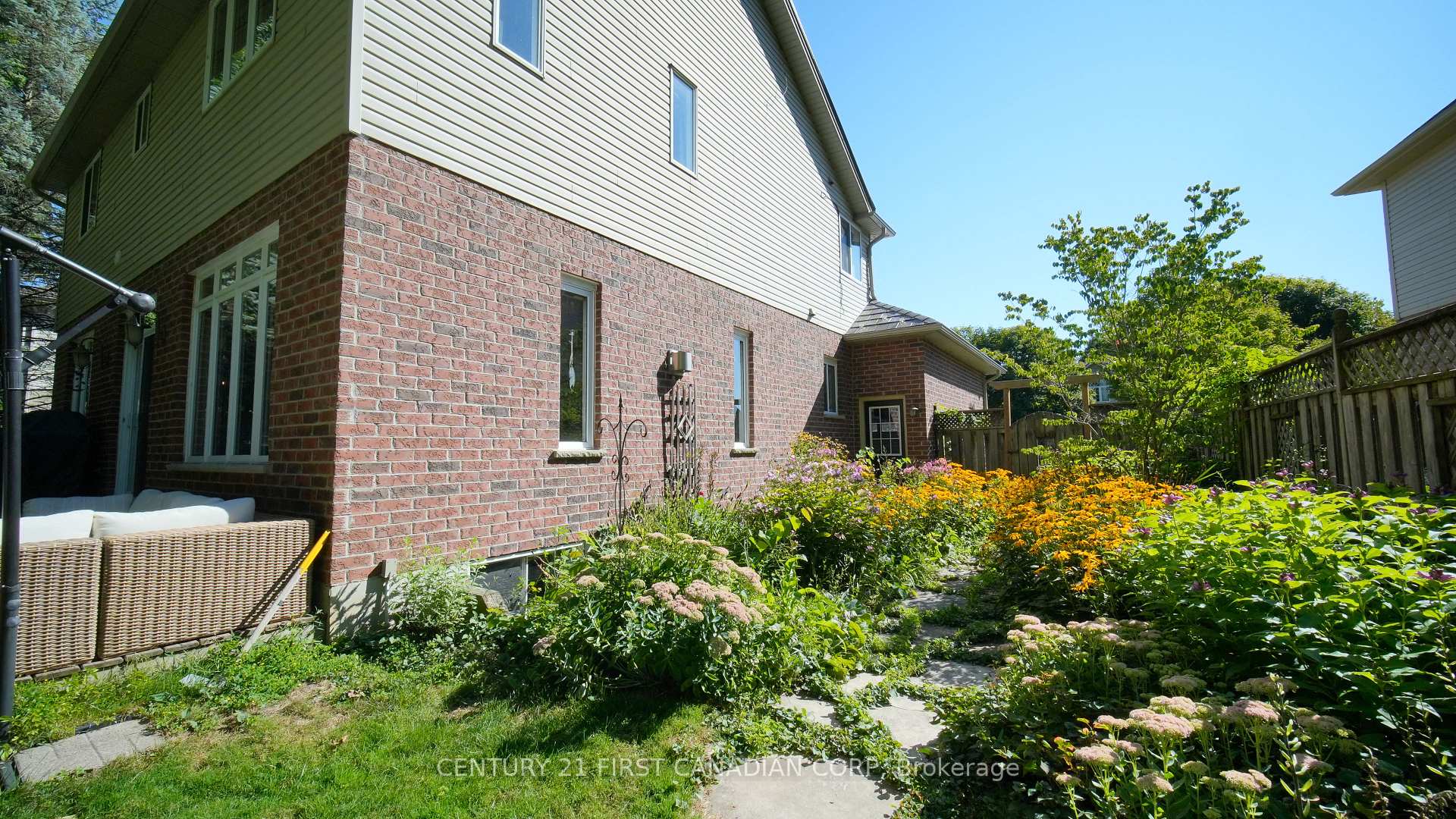 Photo 45 of 327 Richmeadow Road, London, North M — HOMEH