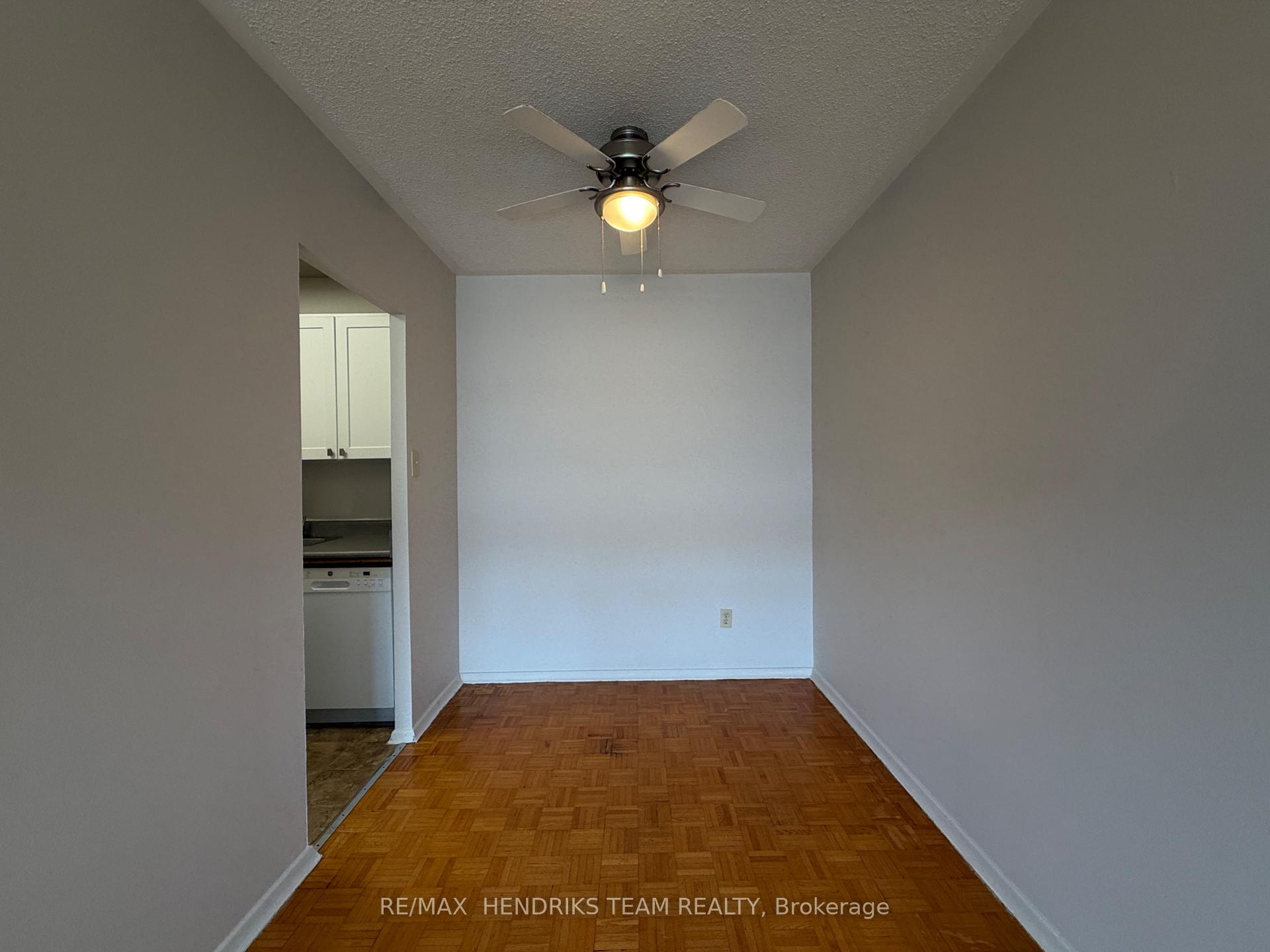Photo 4 of Unit 303, 49 Leaside Drive, St. Catharines, Carlton/Bunting — HOMEH