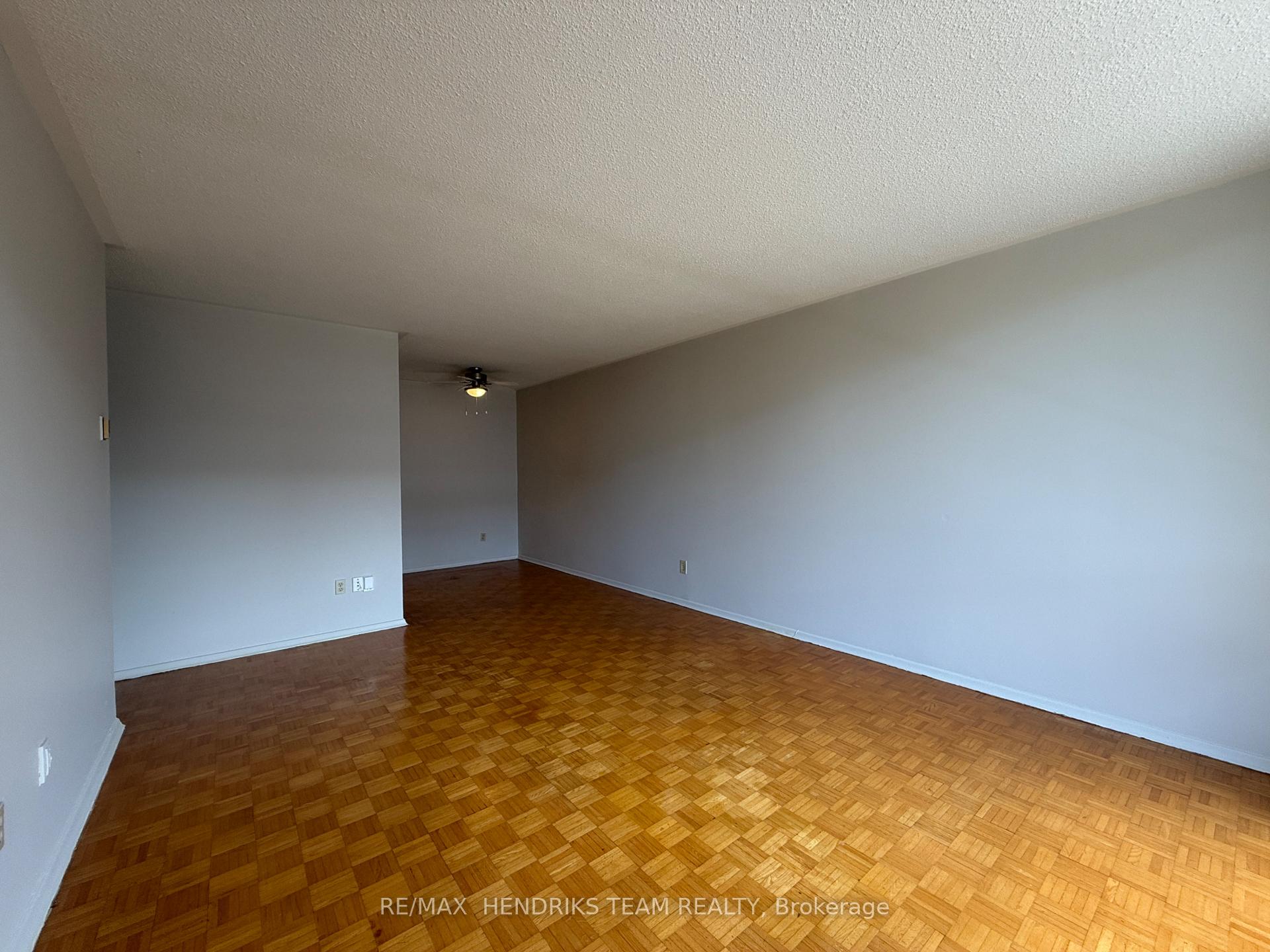 Photo 7 of Unit 303, 49 Leaside Drive, St. Catharines, Carlton/Bunting — HOMEH