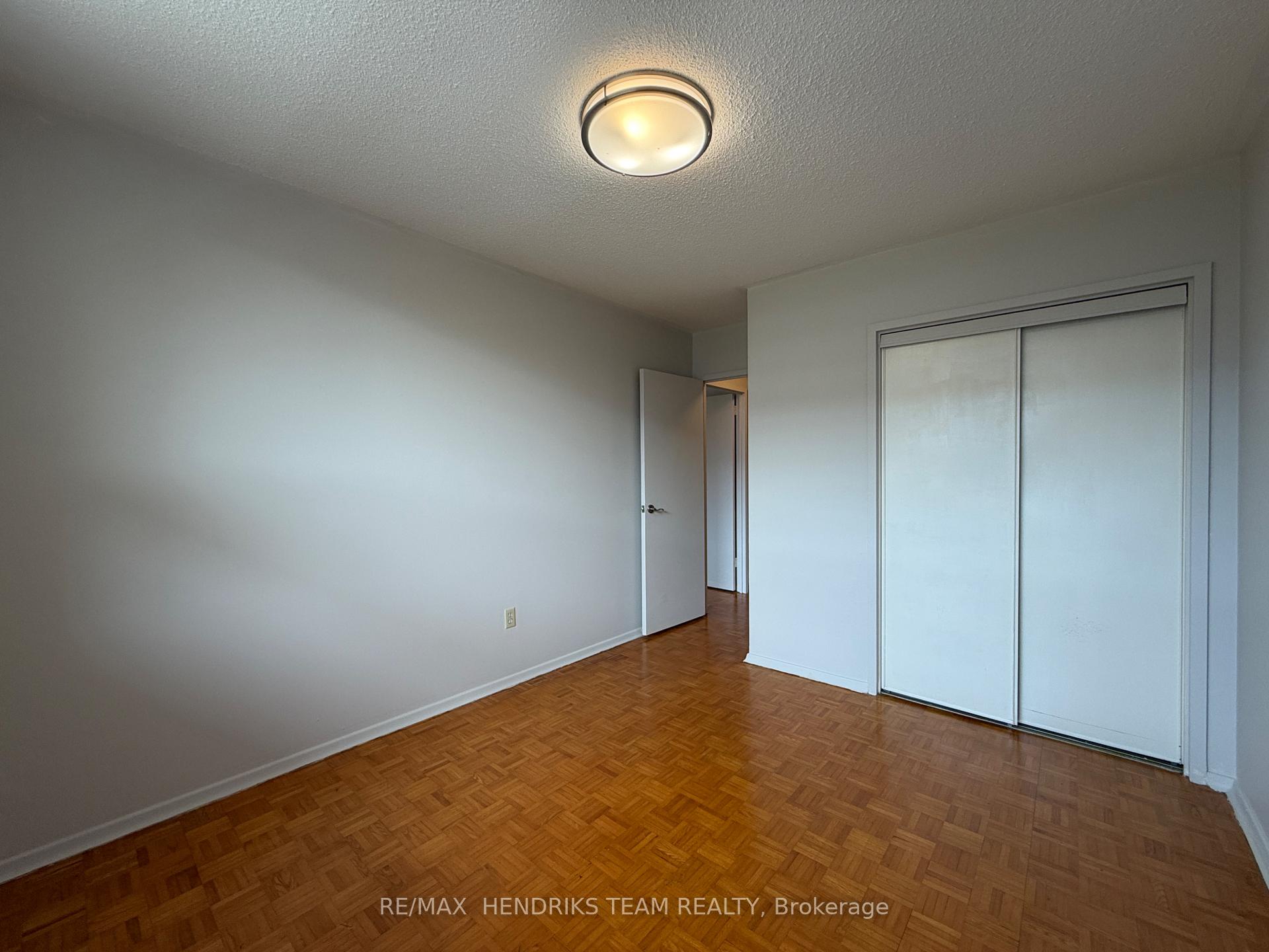 Photo 9 of Unit 303, 49 Leaside Drive, St. Catharines, Carlton/Bunting — HOMEH