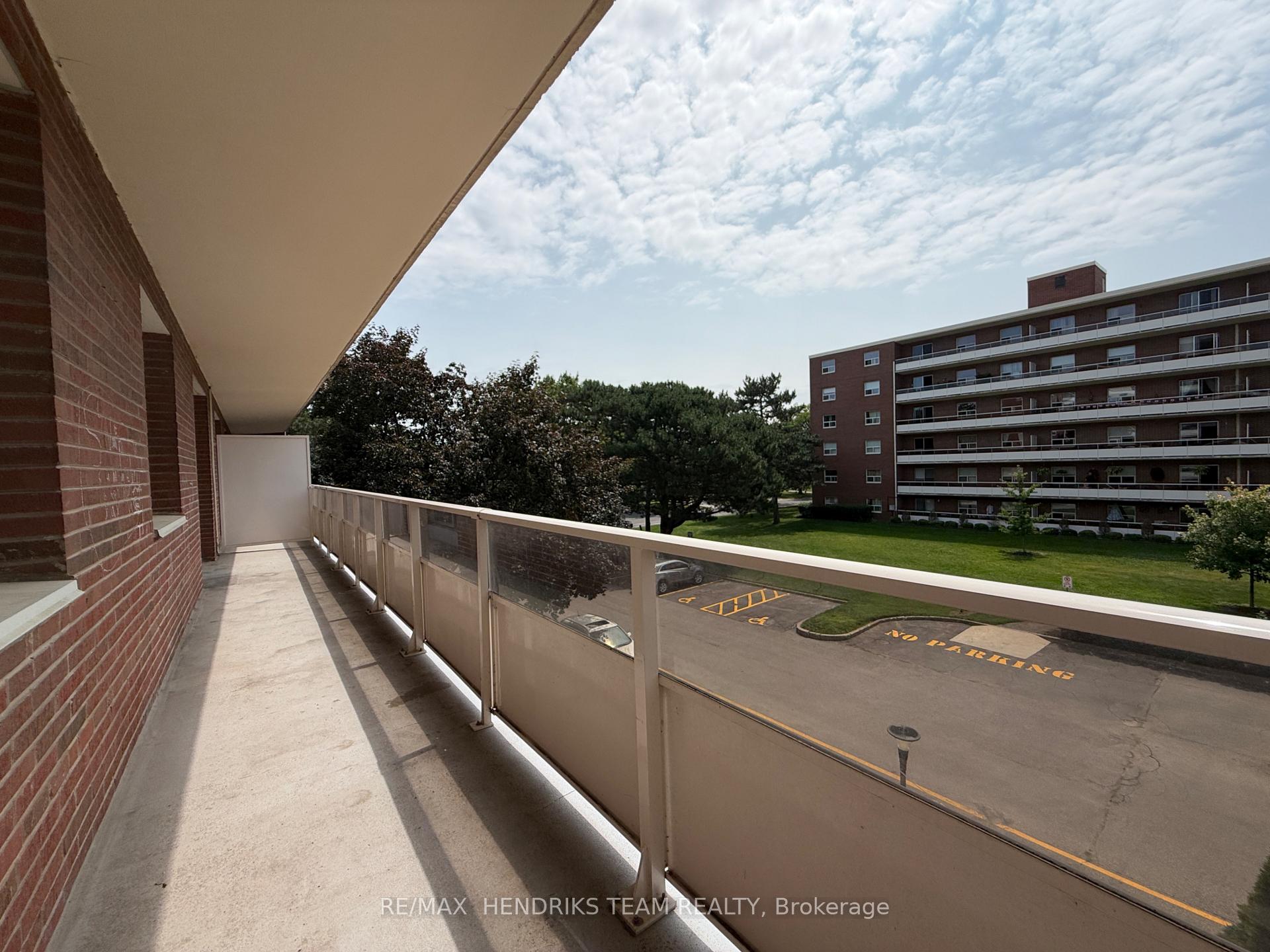 Photo 14 of Unit 303, 49 Leaside Drive, St. Catharines, Carlton/Bunting — HOMEH