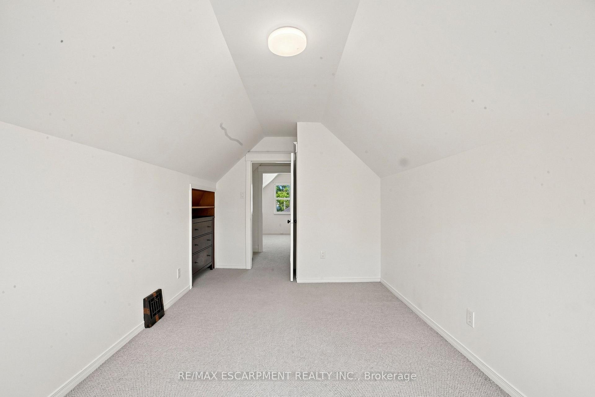 Photo 21 of 156 Tragina Avenue N, Hamilton, Homeside — HOMEH