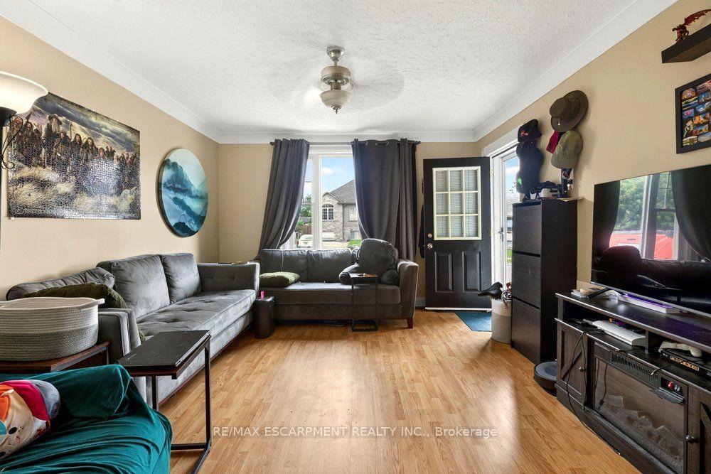 Photo 2 of Unit Front, 66 Queen Street S, Thorold, Thorold Downtown — HOMEH