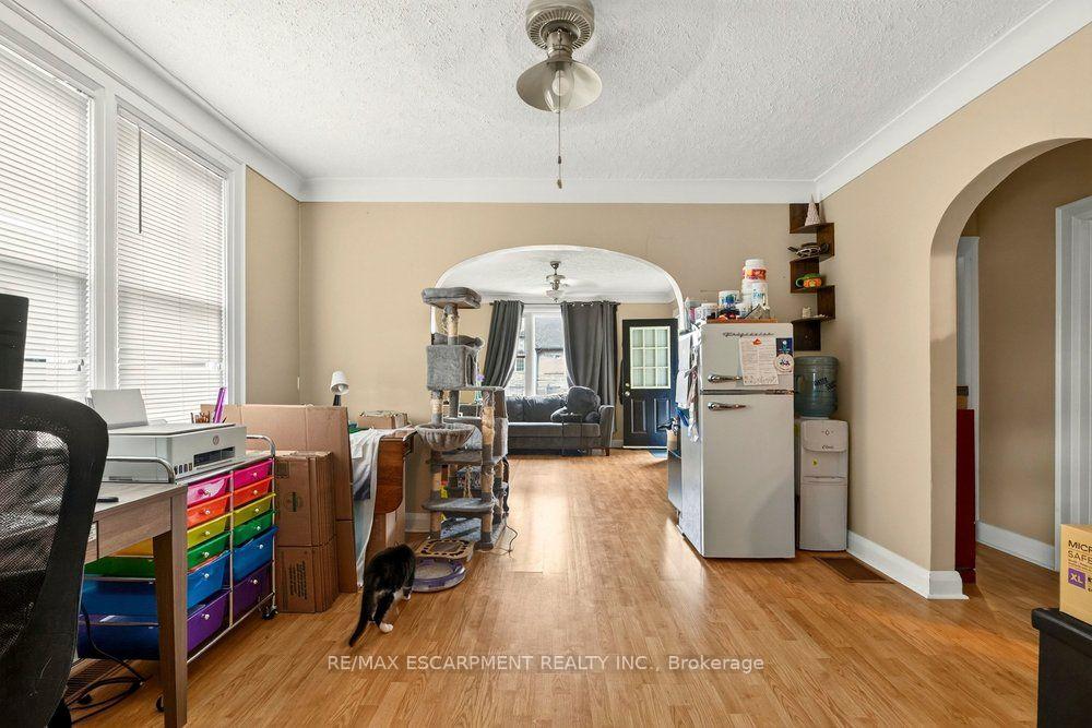 Photo 4 of Unit Front, 66 Queen Street S, Thorold, Thorold Downtown — HOMEH