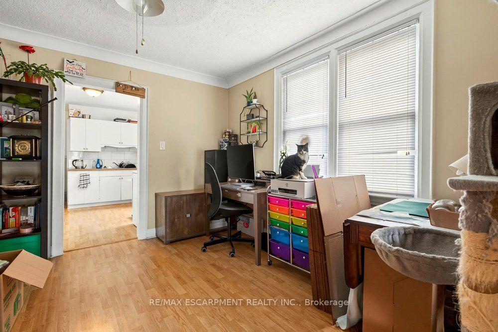 Photo 5 of Unit Front, 66 Queen Street S, Thorold, Thorold Downtown — HOMEH