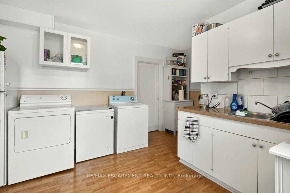 Photo 8 of Unit Front, 66 Queen Street S, Thorold, Thorold Downtown — HOMEH