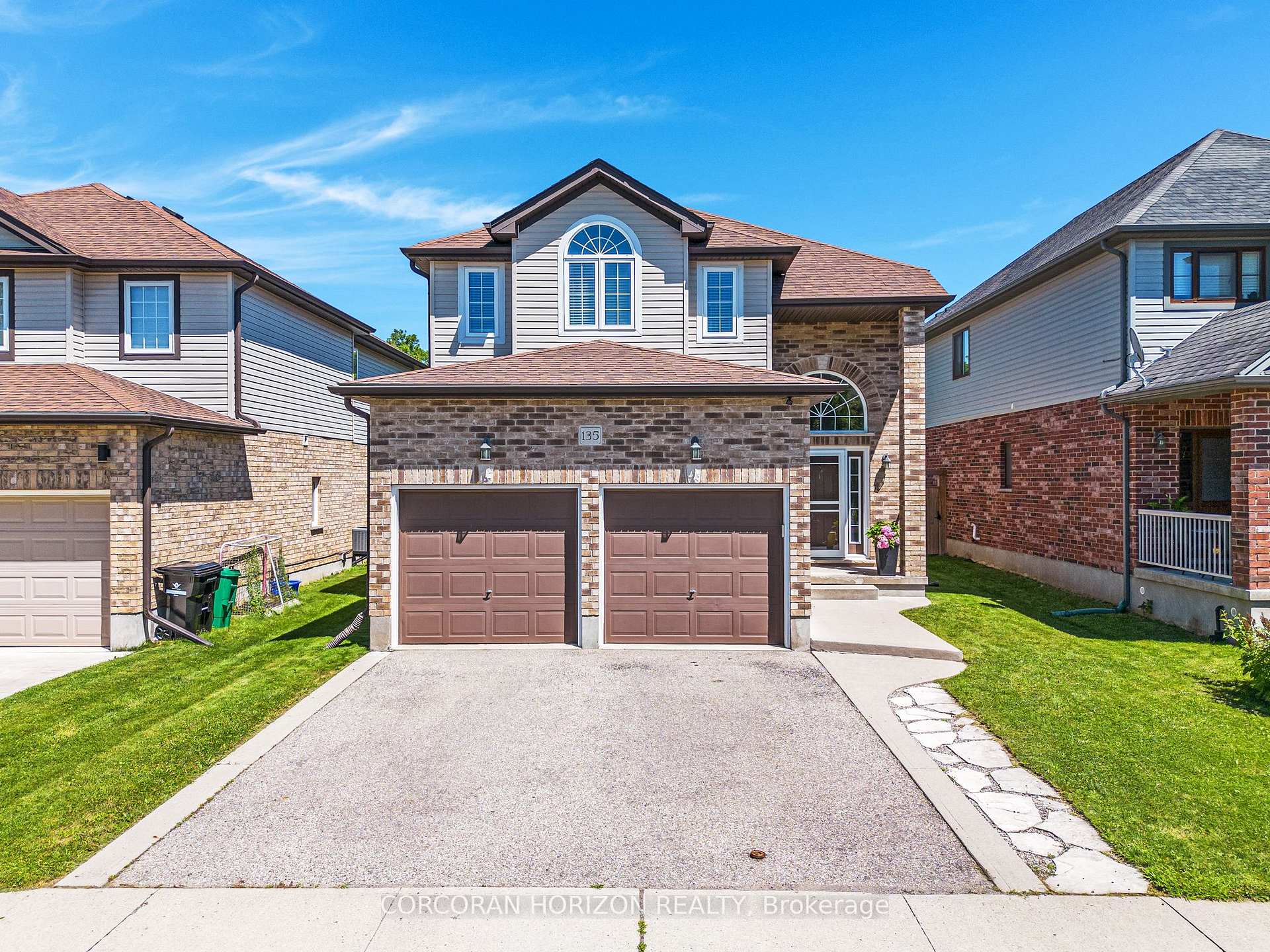 Photo 1 of 135 Broadoaks Drive, Cambridge, Little's Corners — HOMEH
