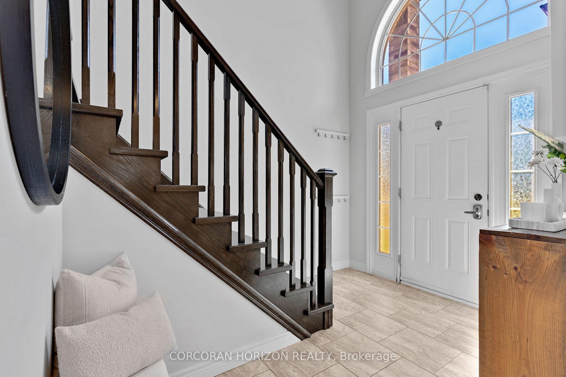 Photo 4 of 135 Broadoaks Drive, Cambridge, Little's Corners — HOMEH
