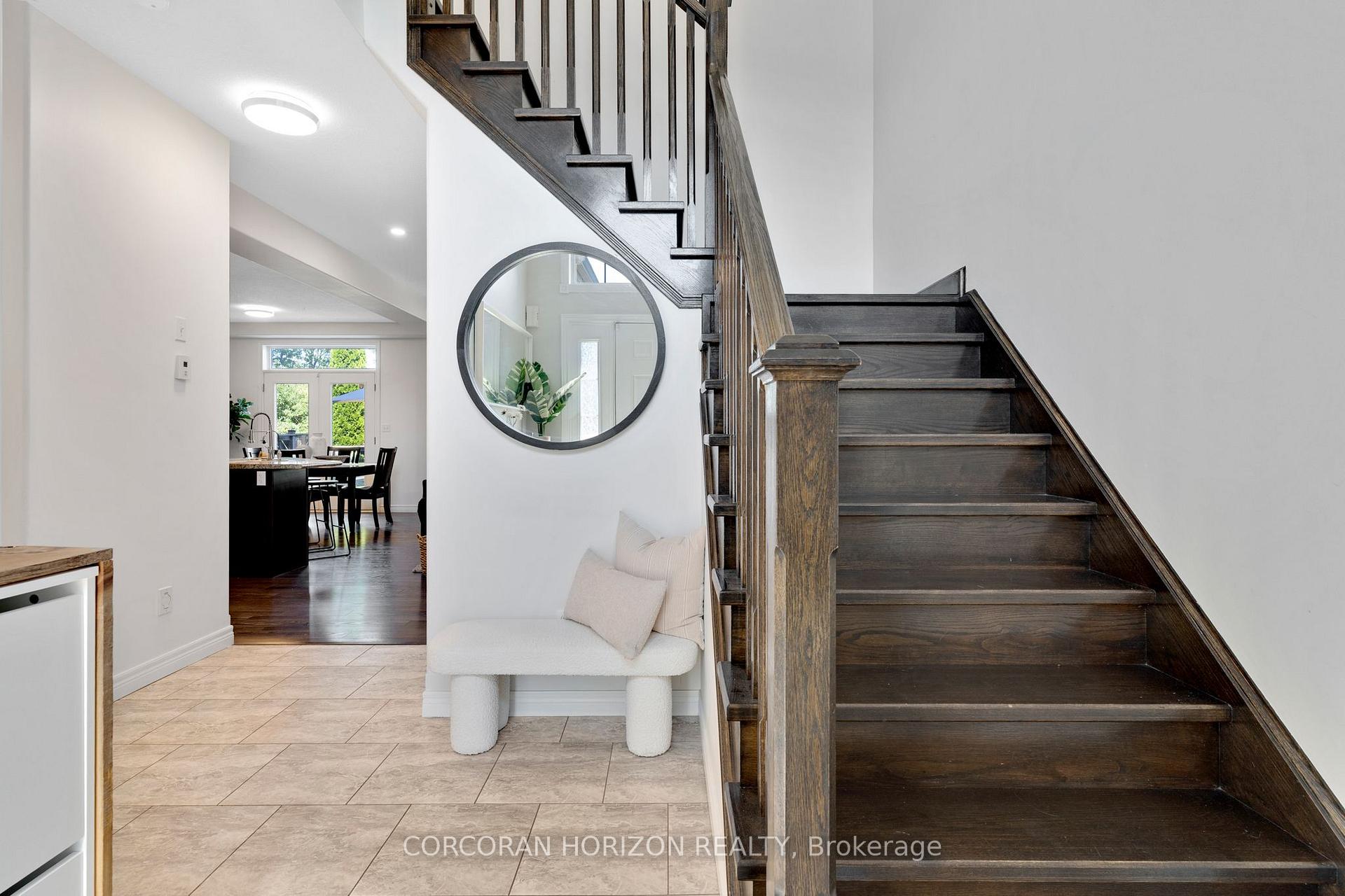Photo 5 of 135 Broadoaks Drive, Cambridge, Little's Corners — HOMEH