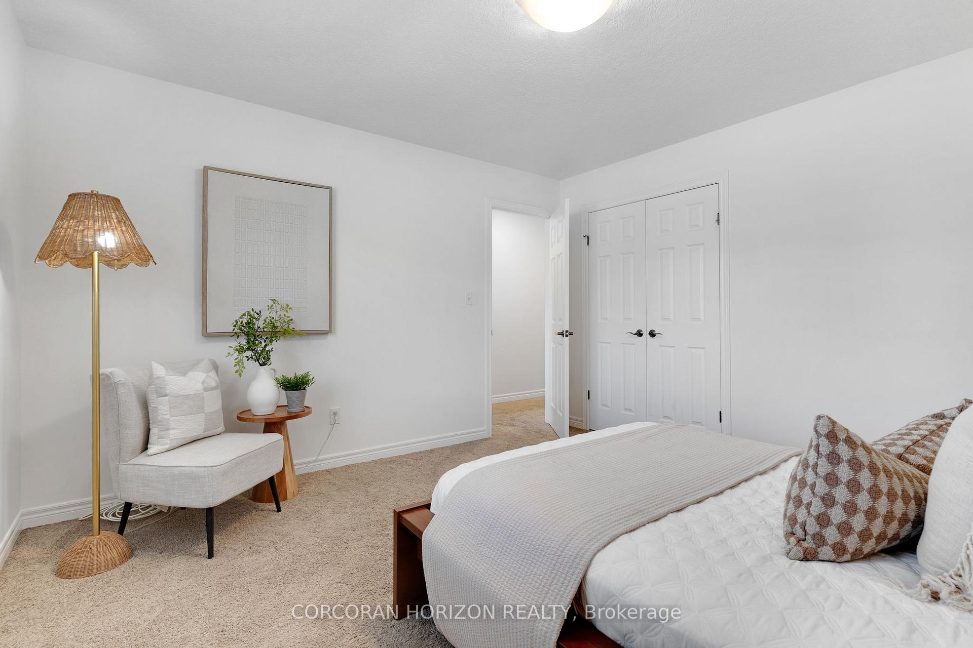 Photo 32 of 135 Broadoaks Drive, Cambridge, Little's Corners — HOMEH