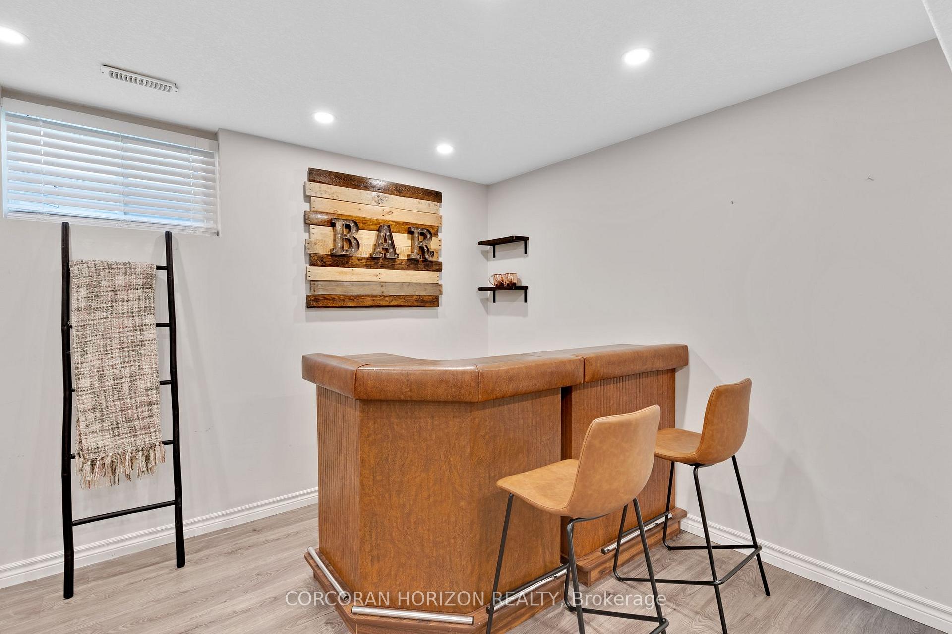 Photo 39 of 135 Broadoaks Drive, Cambridge, Little's Corners — HOMEH