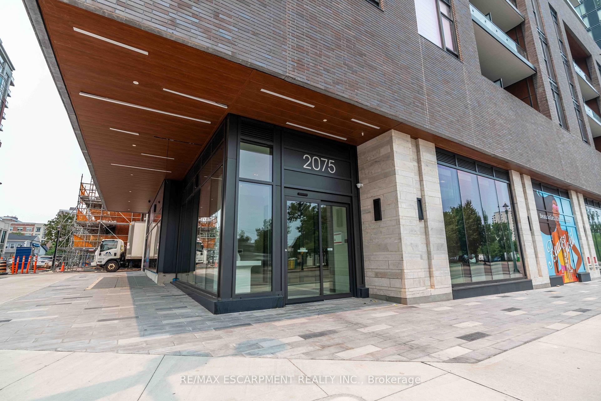 Photo 2 of Unit 707, 2075 Lakeshore Road, Burlington, Brant — HOMEH