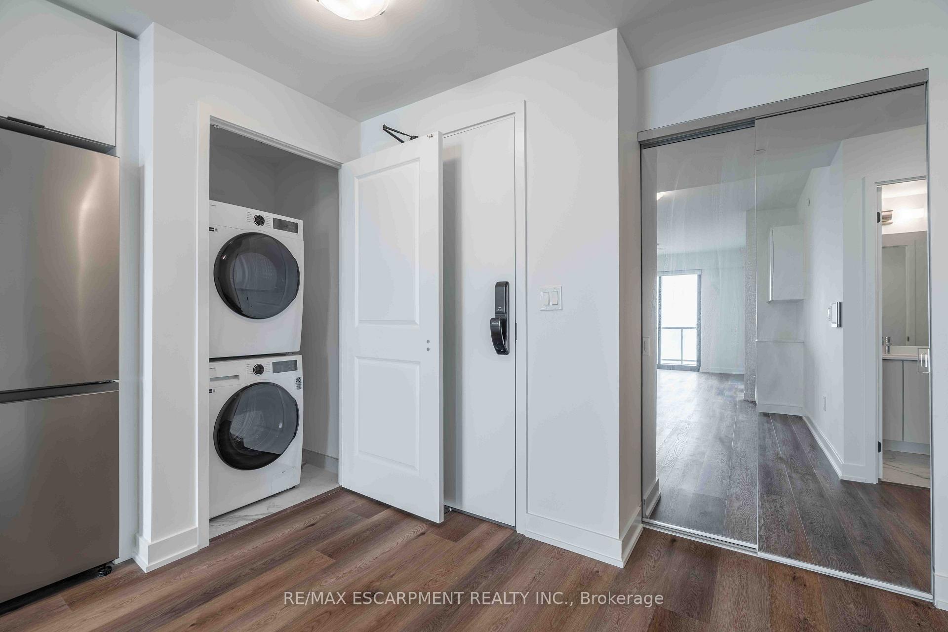 Photo 6 of Unit 707, 2075 Lakeshore Road, Burlington, Brant — HOMEH