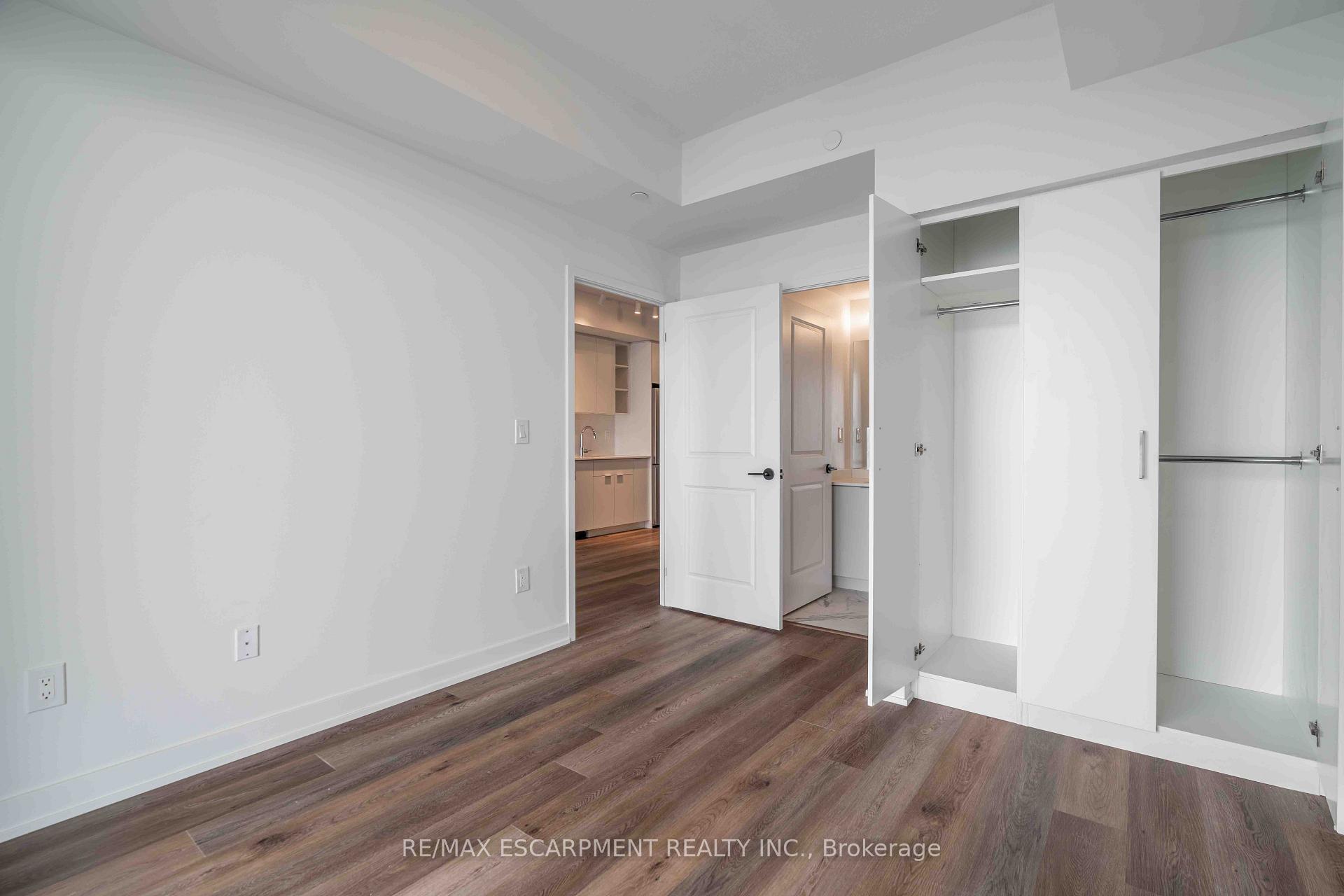 Photo 19 of Unit 707, 2075 Lakeshore Road, Burlington, Brant — HOMEH