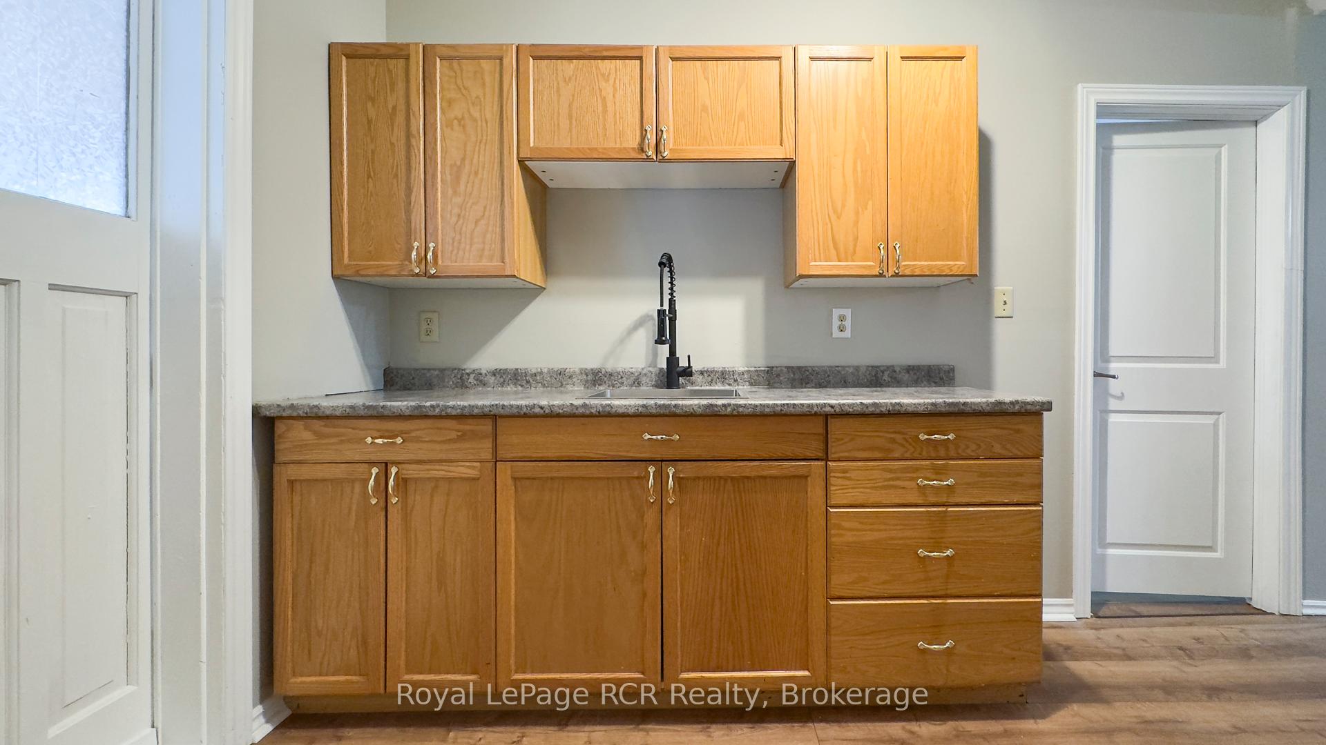 Photo 15 of 526 Alice Street, North Huron, Wingham — HOMEH