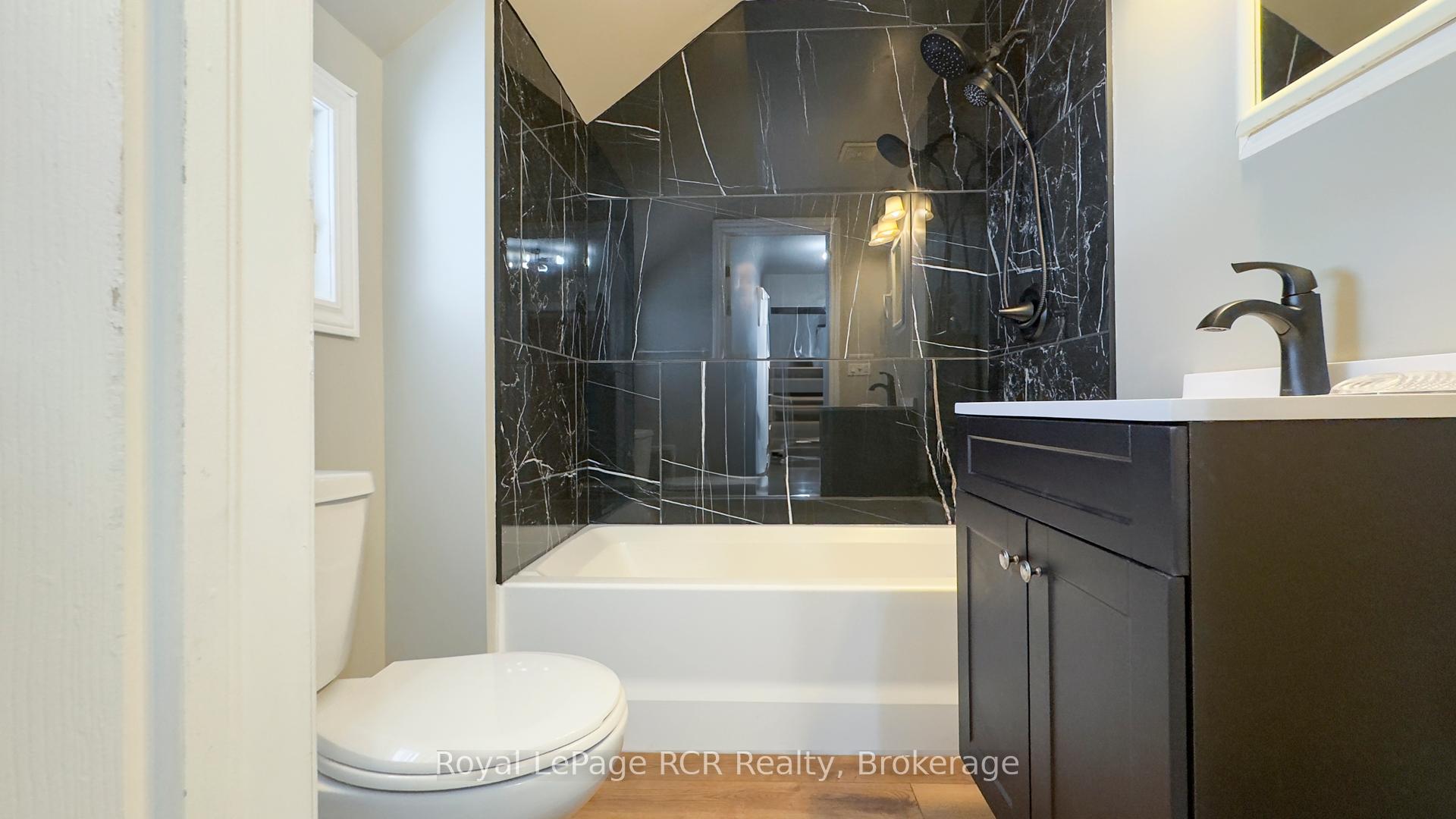 Photo 17 of 526 Alice Street, North Huron, Wingham — HOMEH