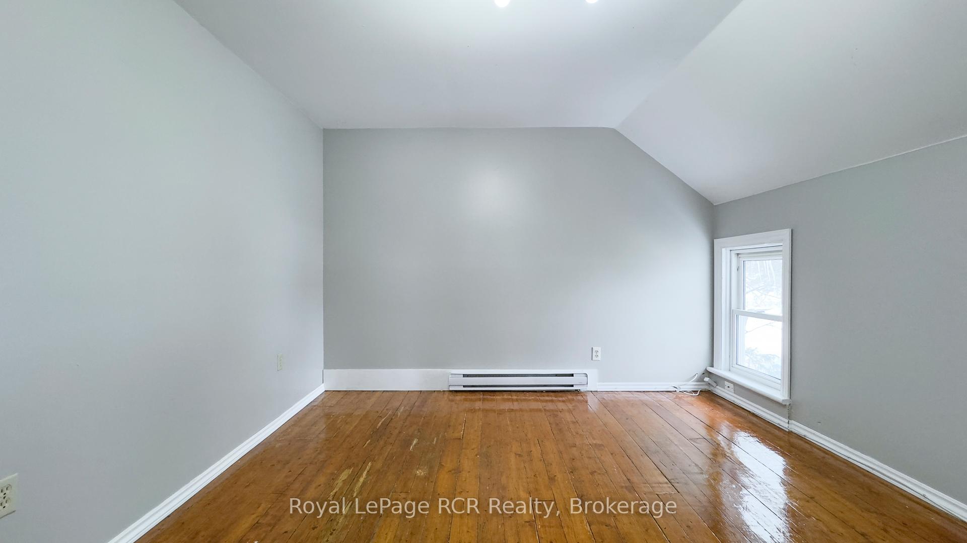 Photo 18 of 526 Alice Street, North Huron, Wingham — HOMEH